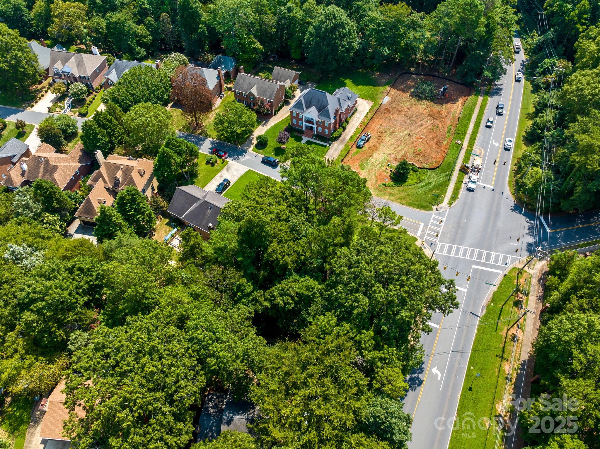 101 N Brackenbury Lane Property Photo 5