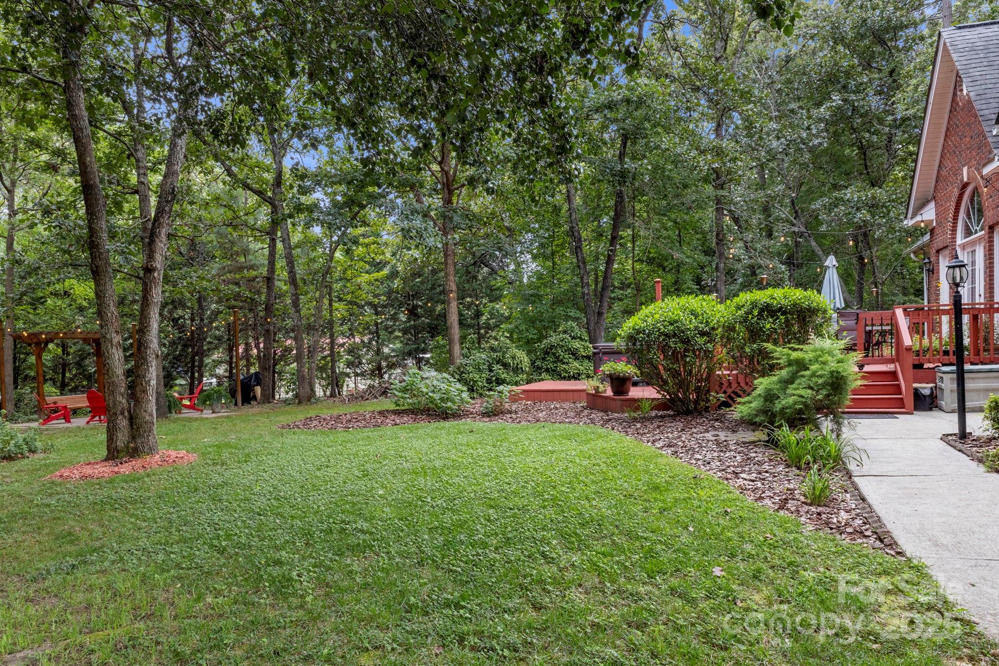 709 Pierce Court Property Photo 9