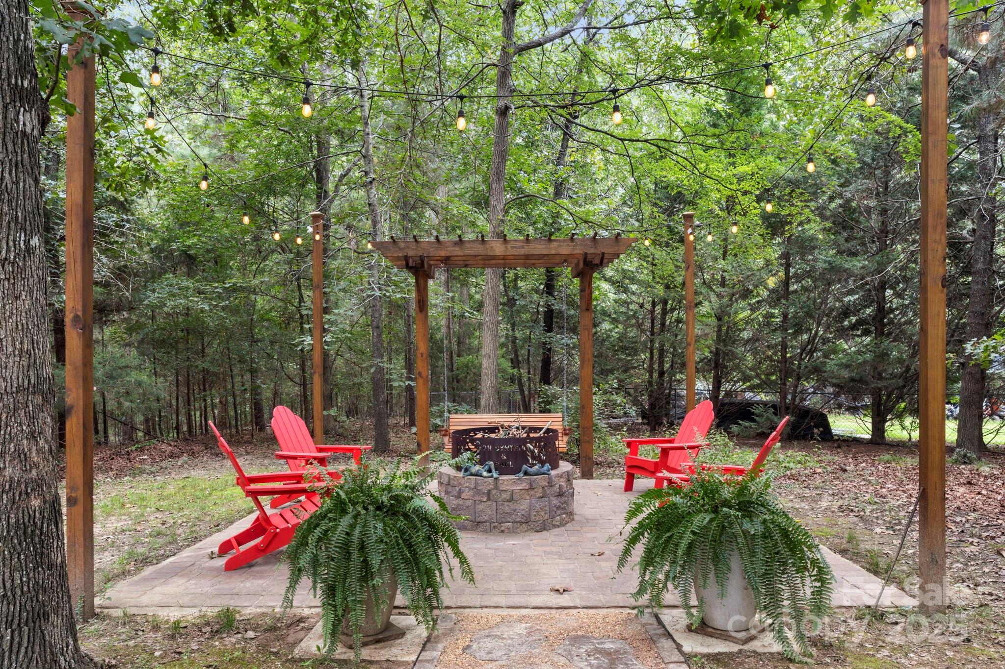 709 Pierce Court Property Photo 10