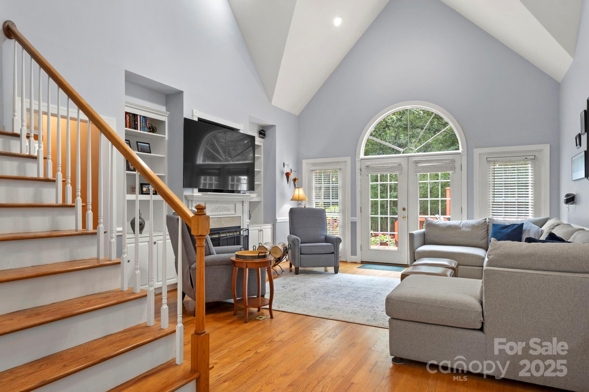 709 Pierce Court Property Photo 15