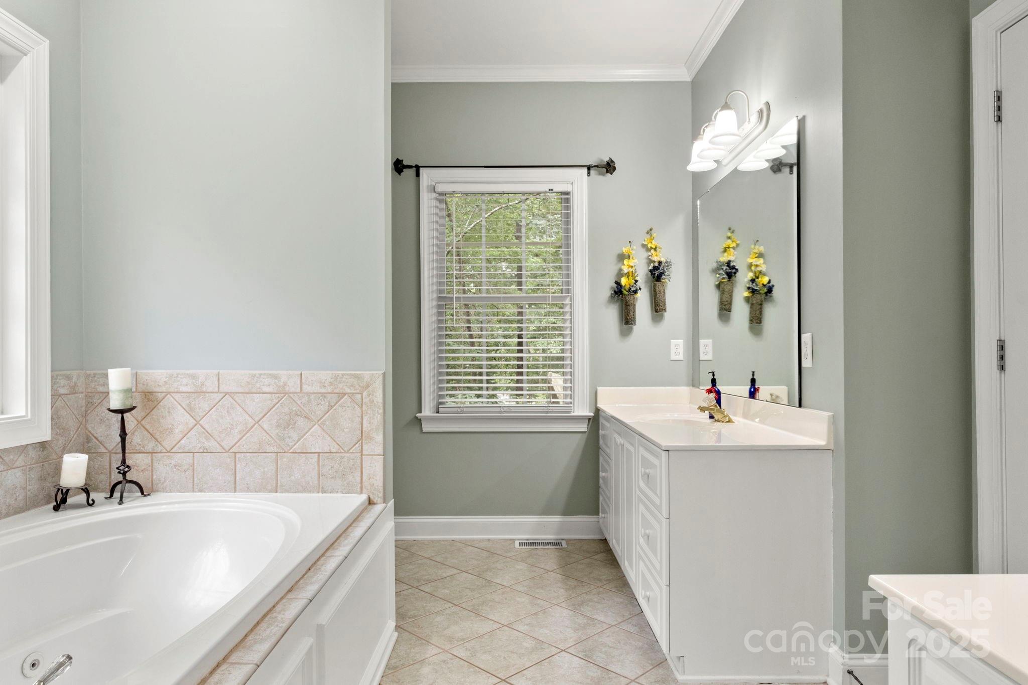 709 Pierce Court Property Photo 20