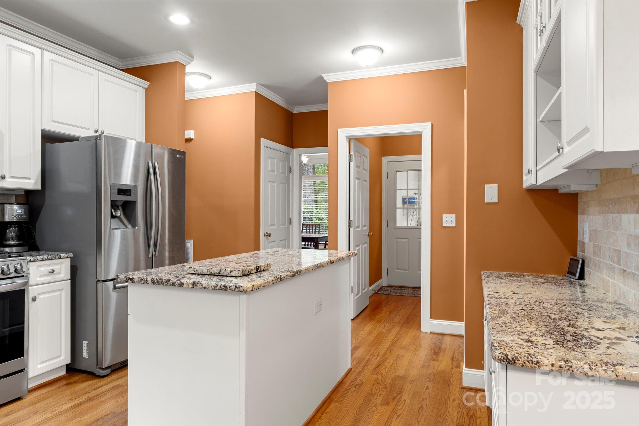 709 Pierce Court Property Photo 28