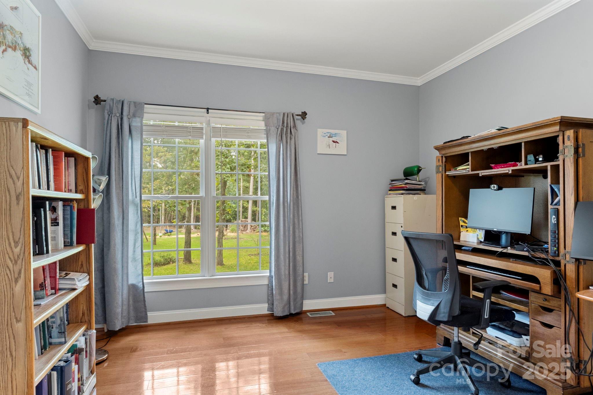 709 Pierce Court Property Photo 30