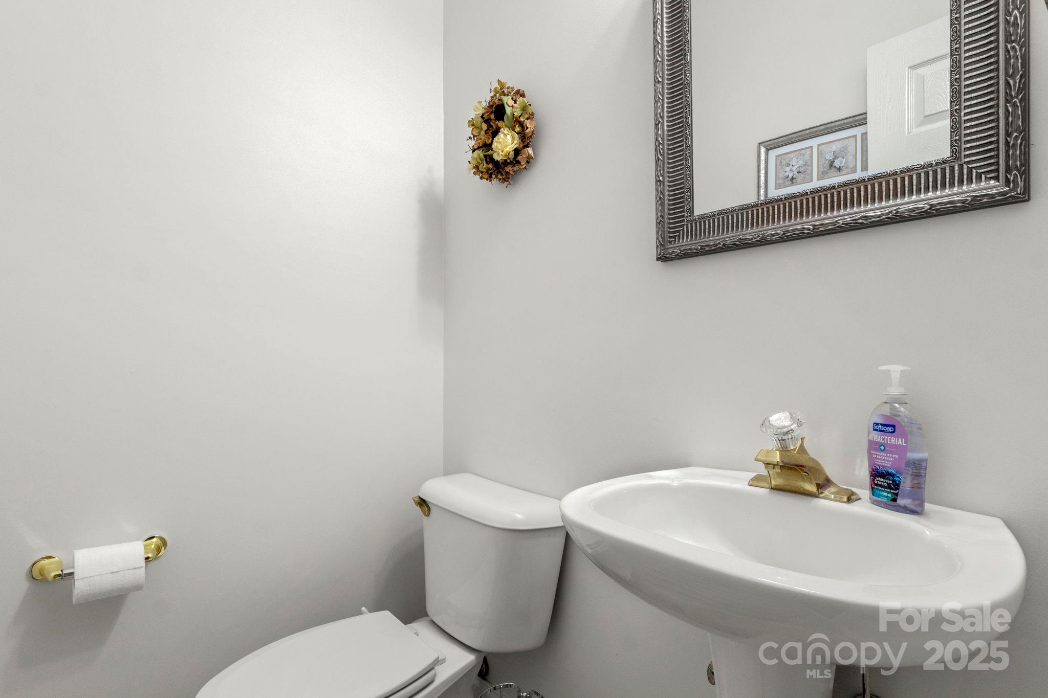 709 Pierce Court Property Photo 32