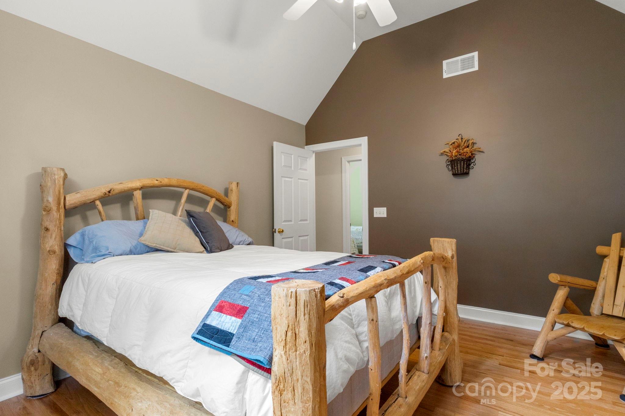 709 Pierce Court Property Photo 35