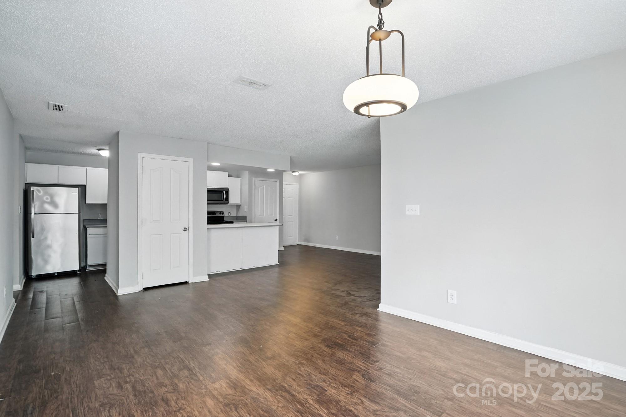 7360 Rose Terrace Court Property Photo 18