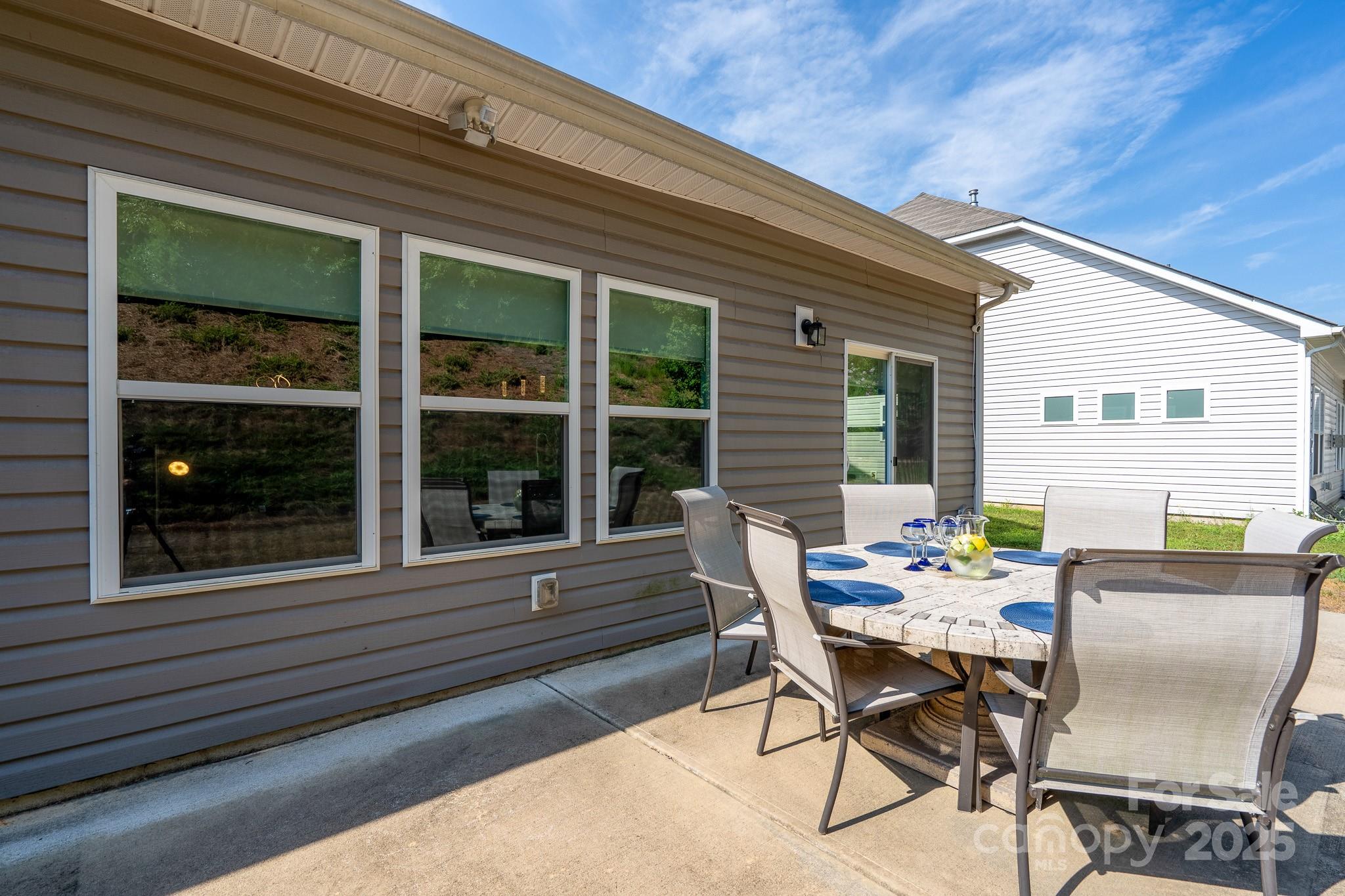 202 Paradise Hills Circle Property Photo 33