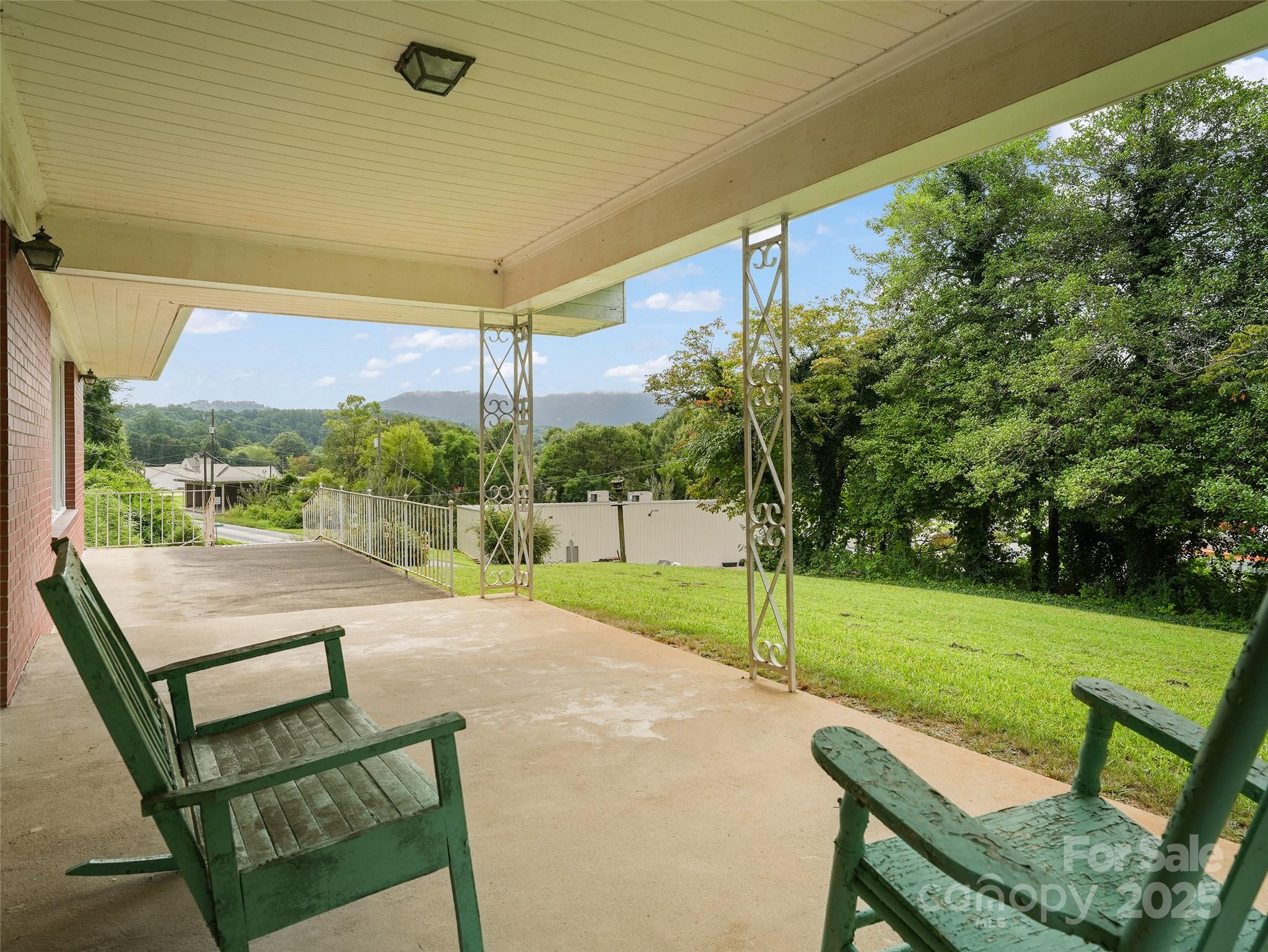 5 Noland Downs Road Property Photo 3