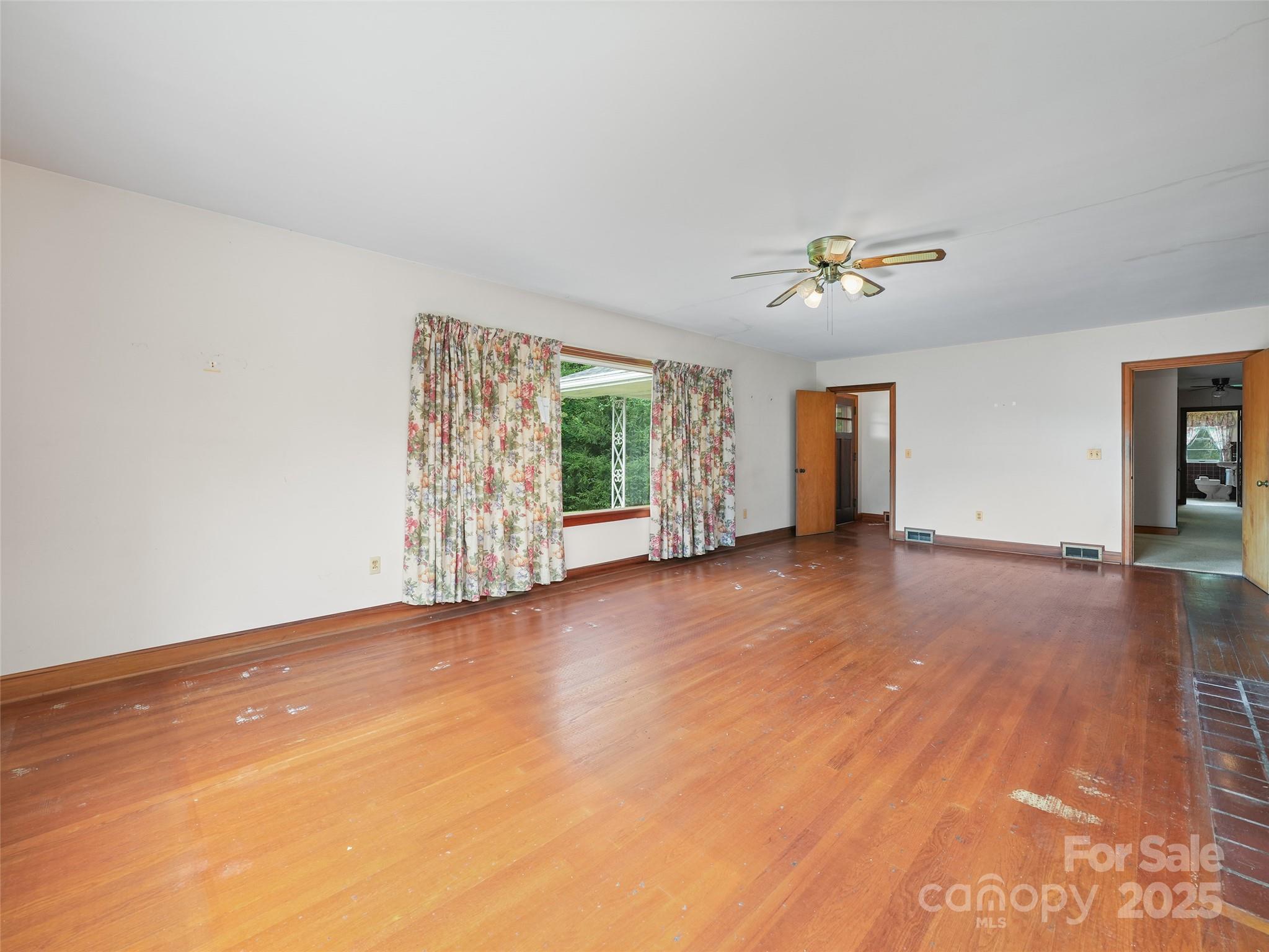 5 Noland Downs Road Property Photo 6