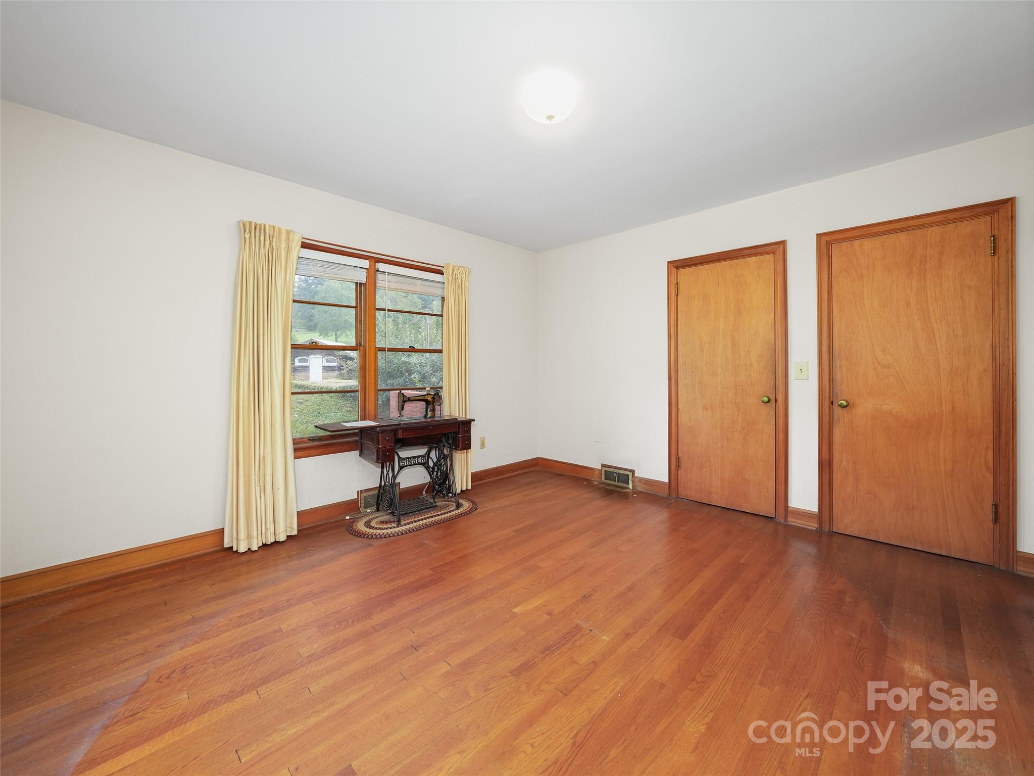 5 Noland Downs Road Property Photo 14