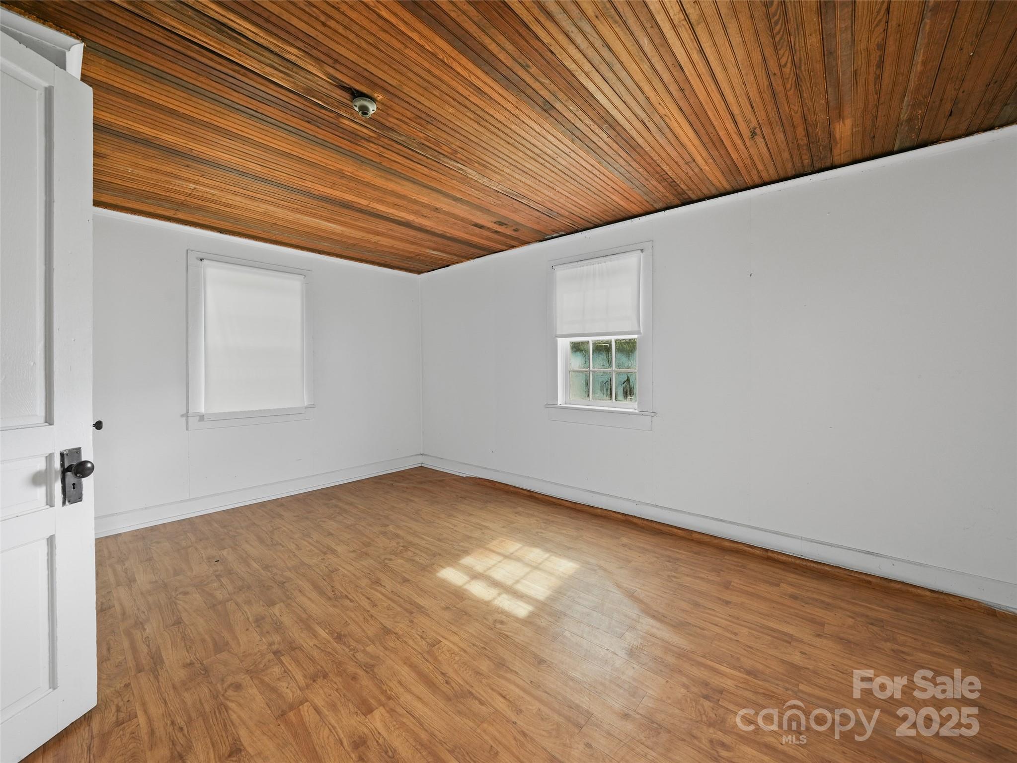 5 Noland Downs Road Property Photo 26