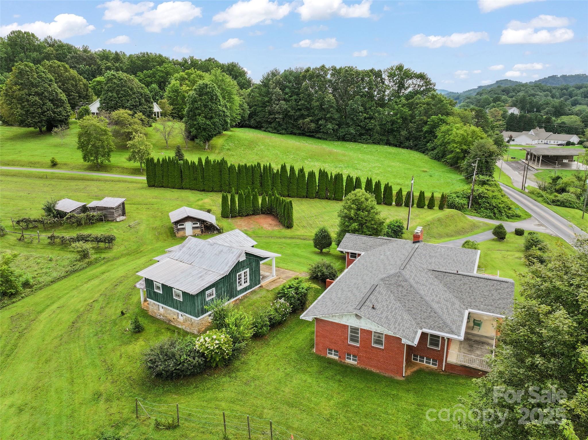 5 Noland Downs Road Property Photo 32