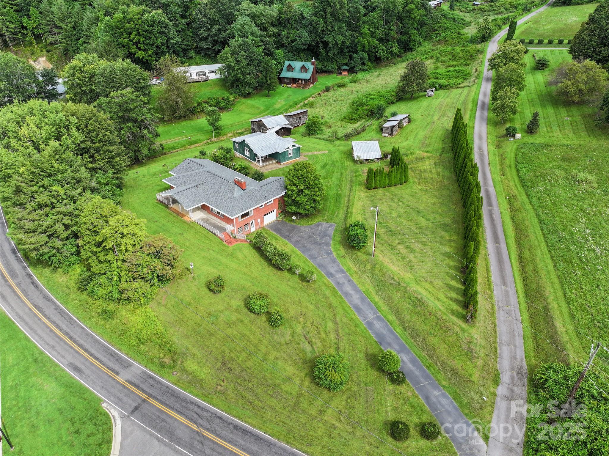 5 Noland Downs Road Property Photo 33