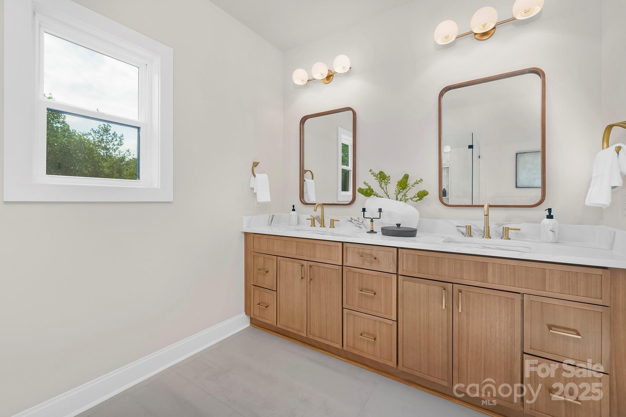 16321 Riverpointe Drive Property Photo 22