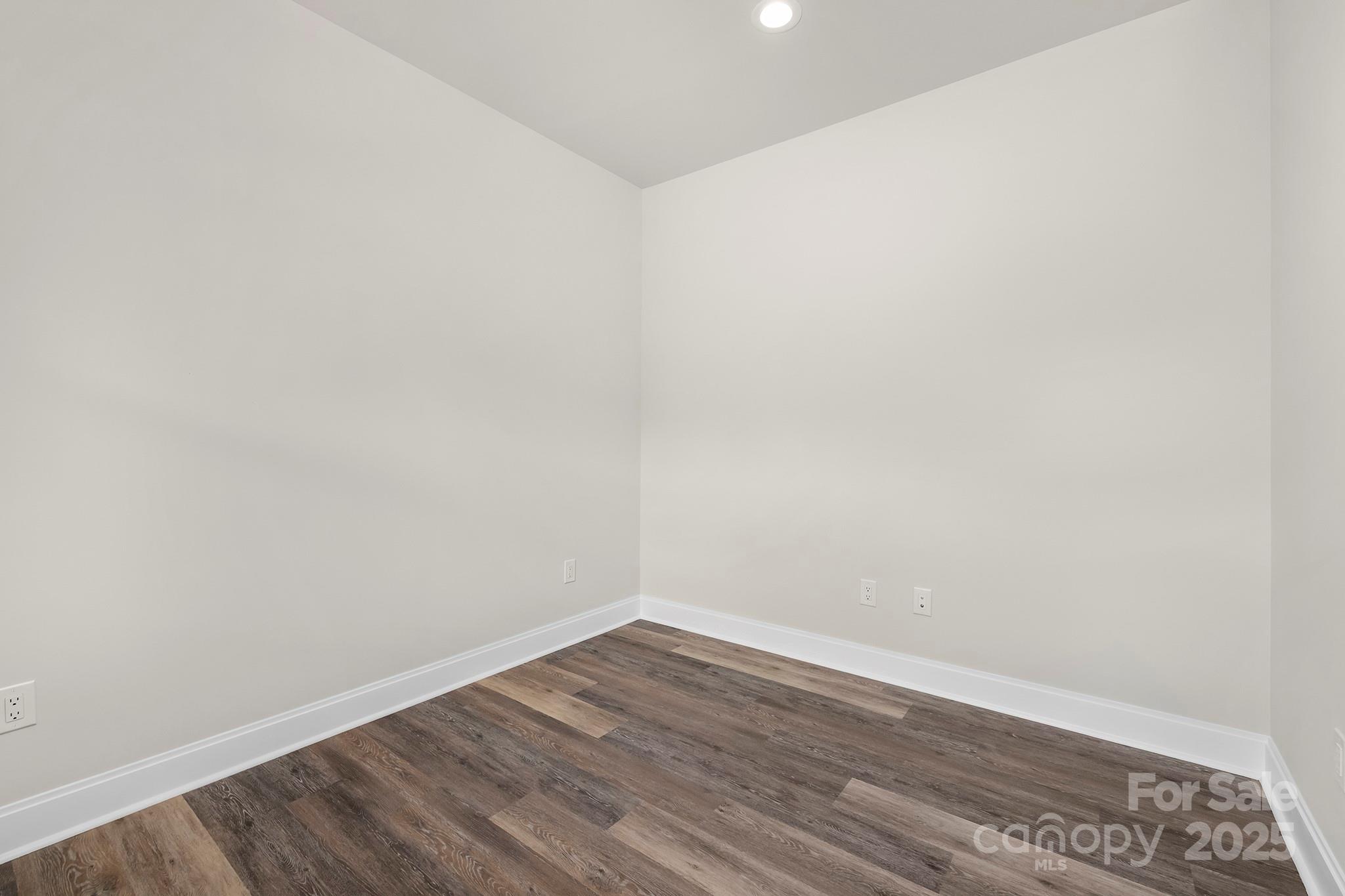 16321 Riverpointe Drive Property Photo 25