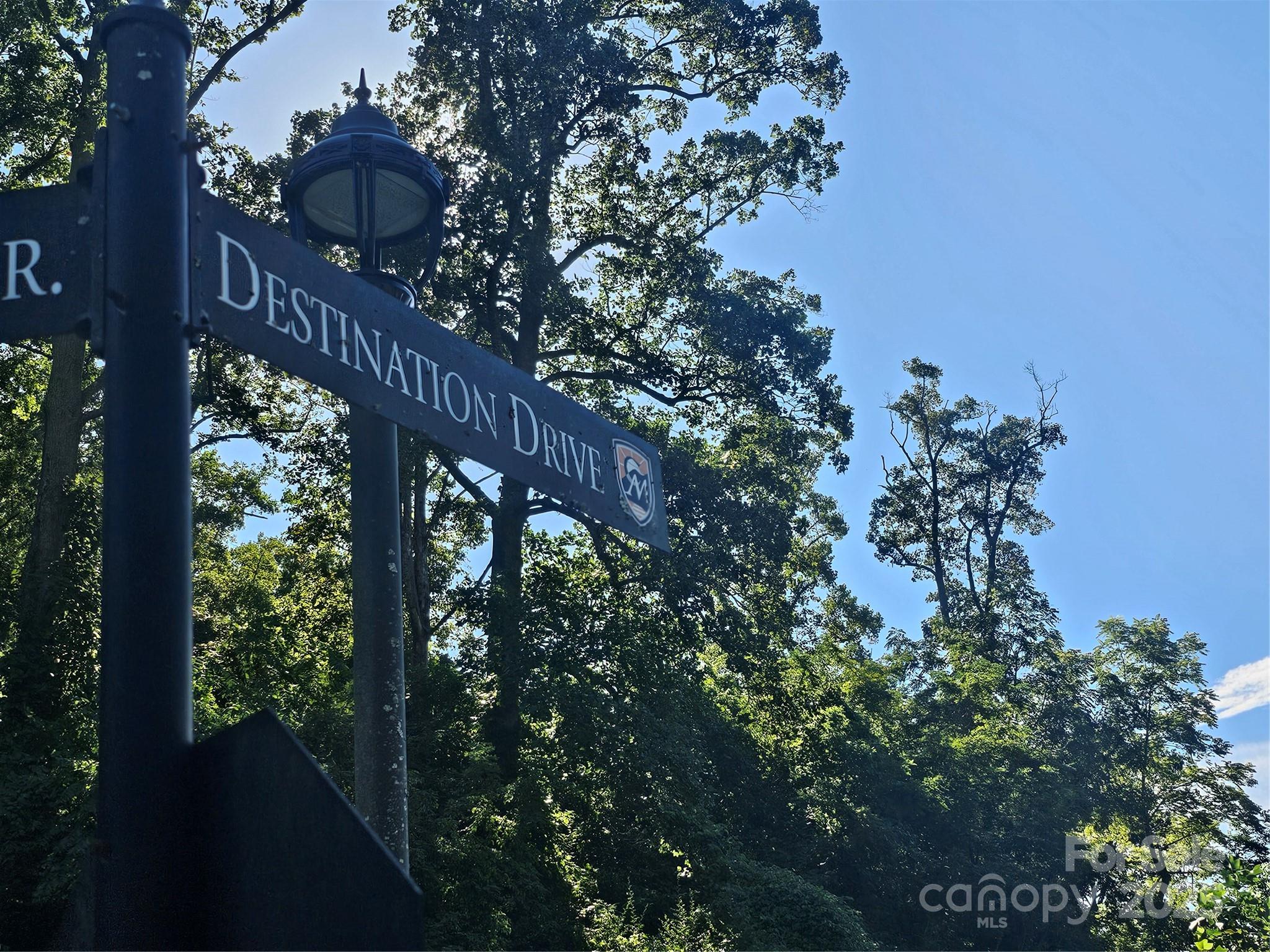 97 Destination Drive Property Photo 2