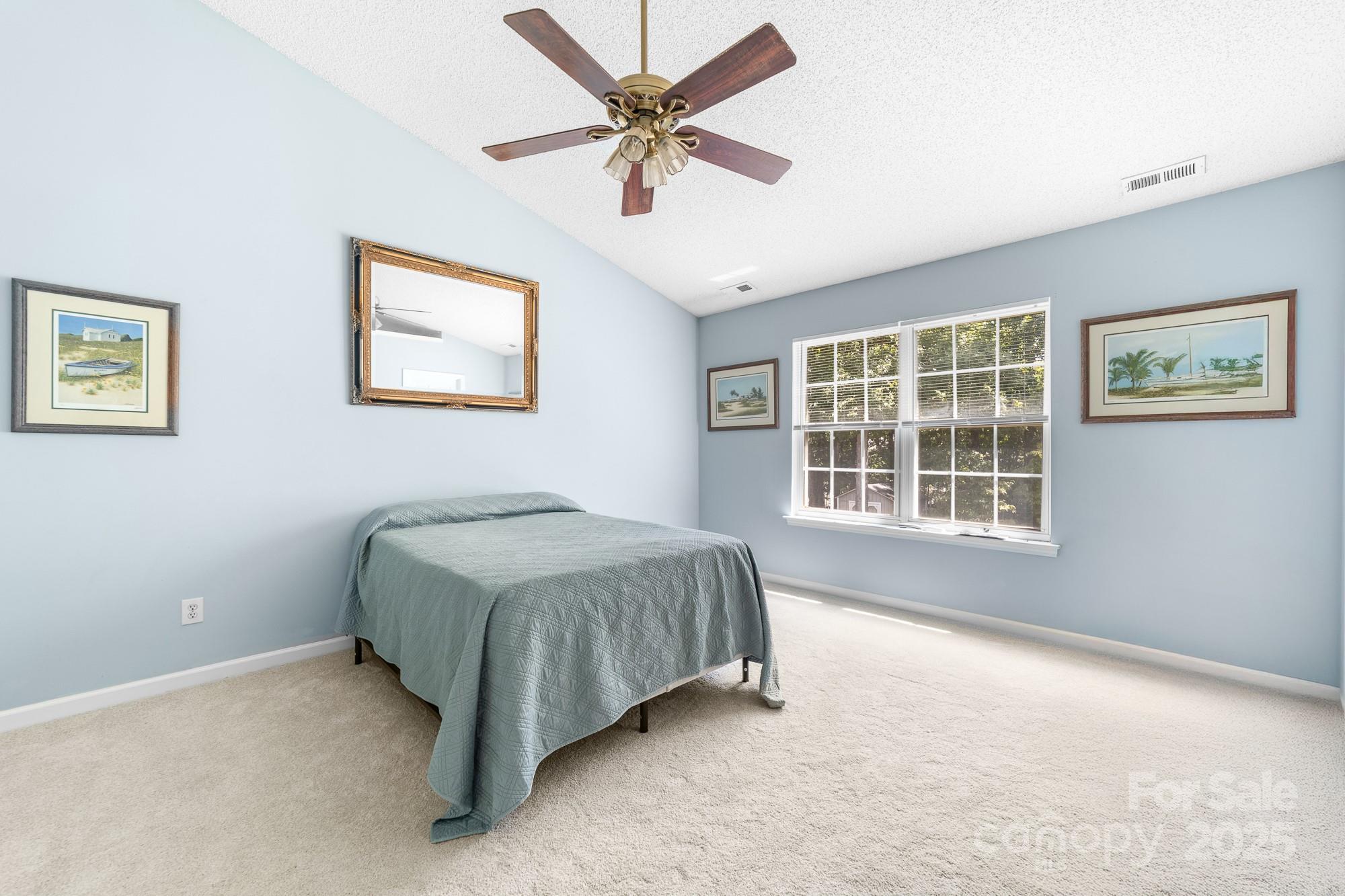 10422 Baskerville Avenue Property Photo 16