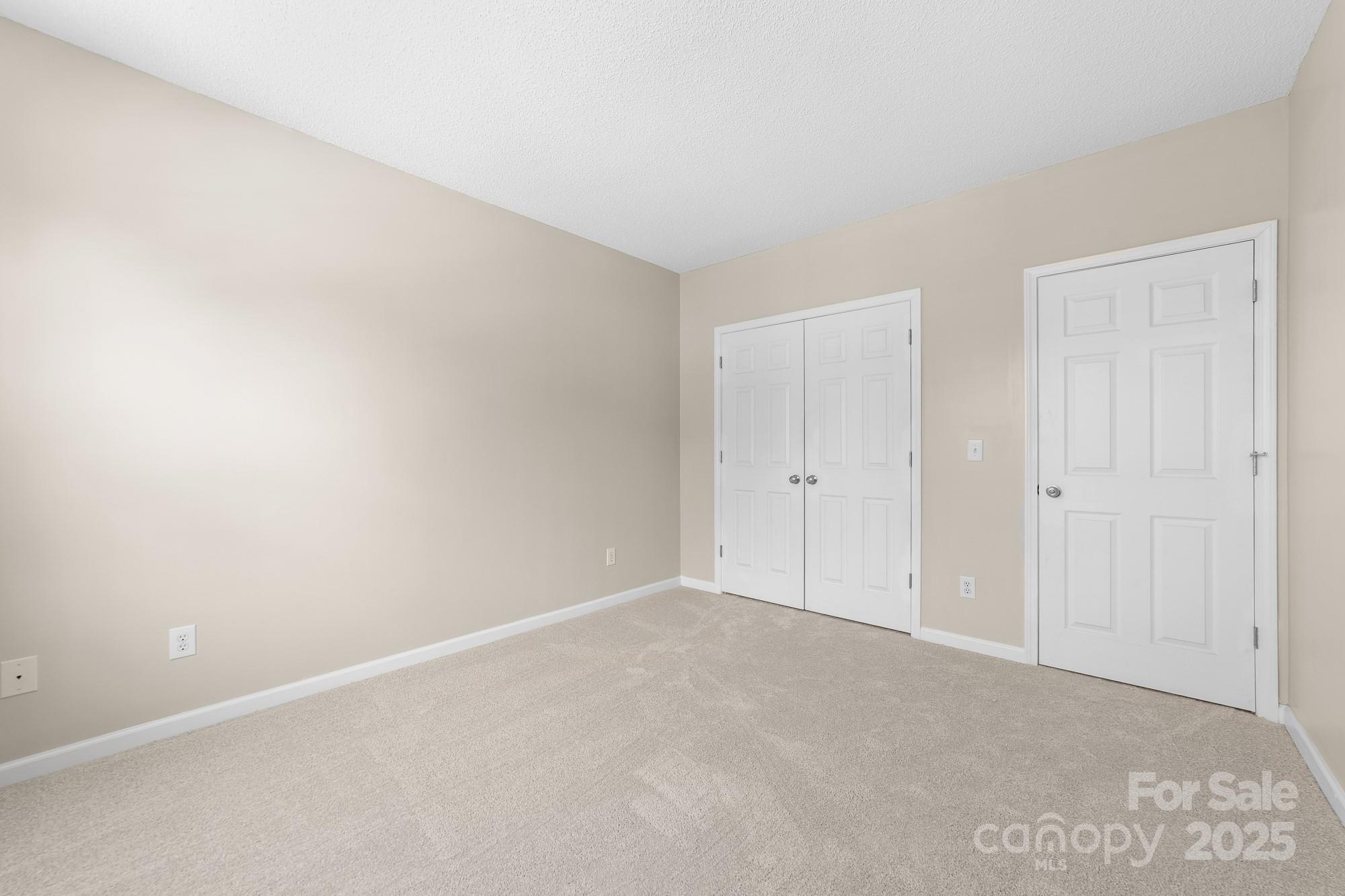 10422 Baskerville Avenue Property Photo 22