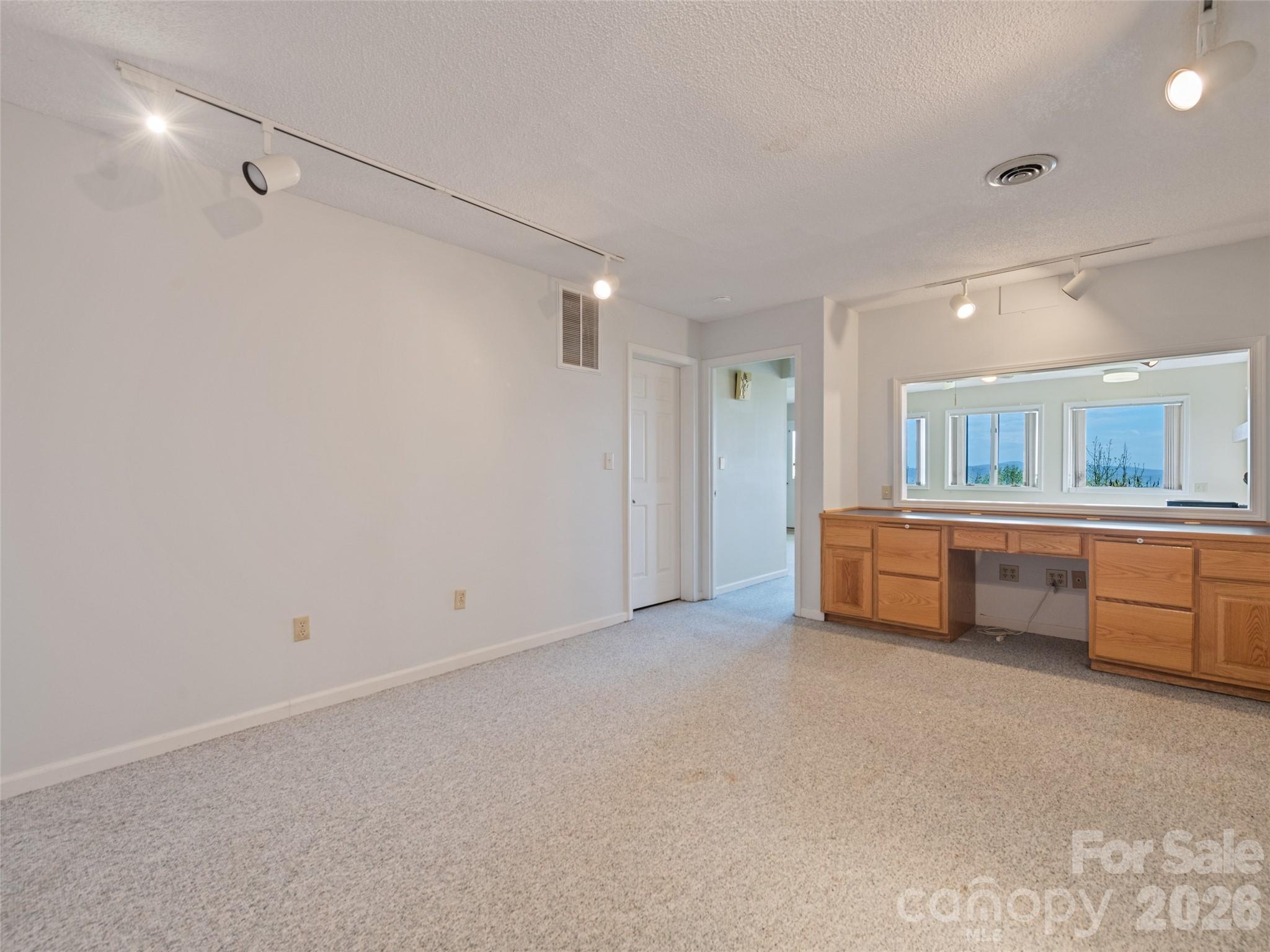 602 Fleetwood Plaza Property Photo 37