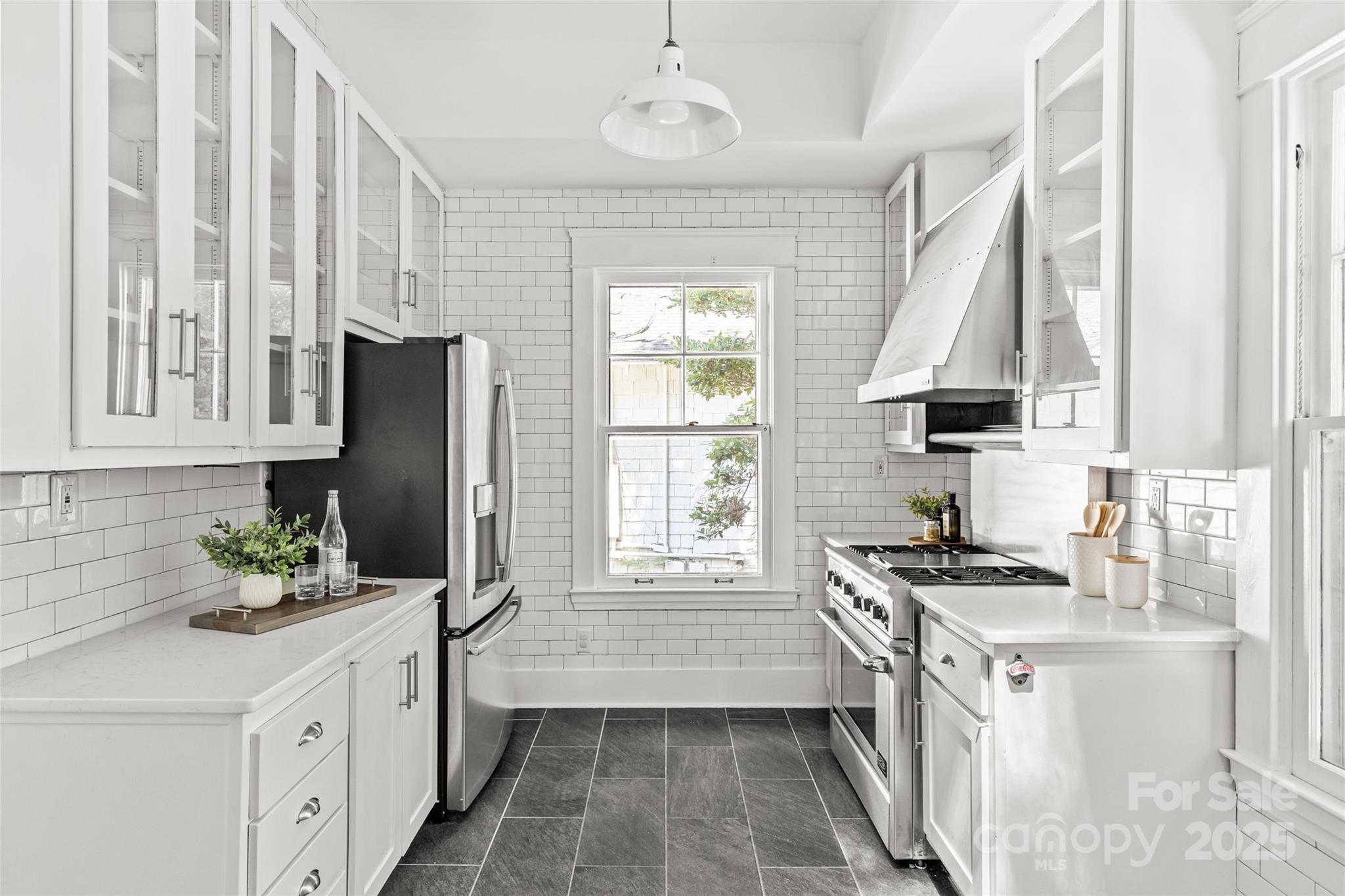 1412 Thomas Avenue Property Photo 18