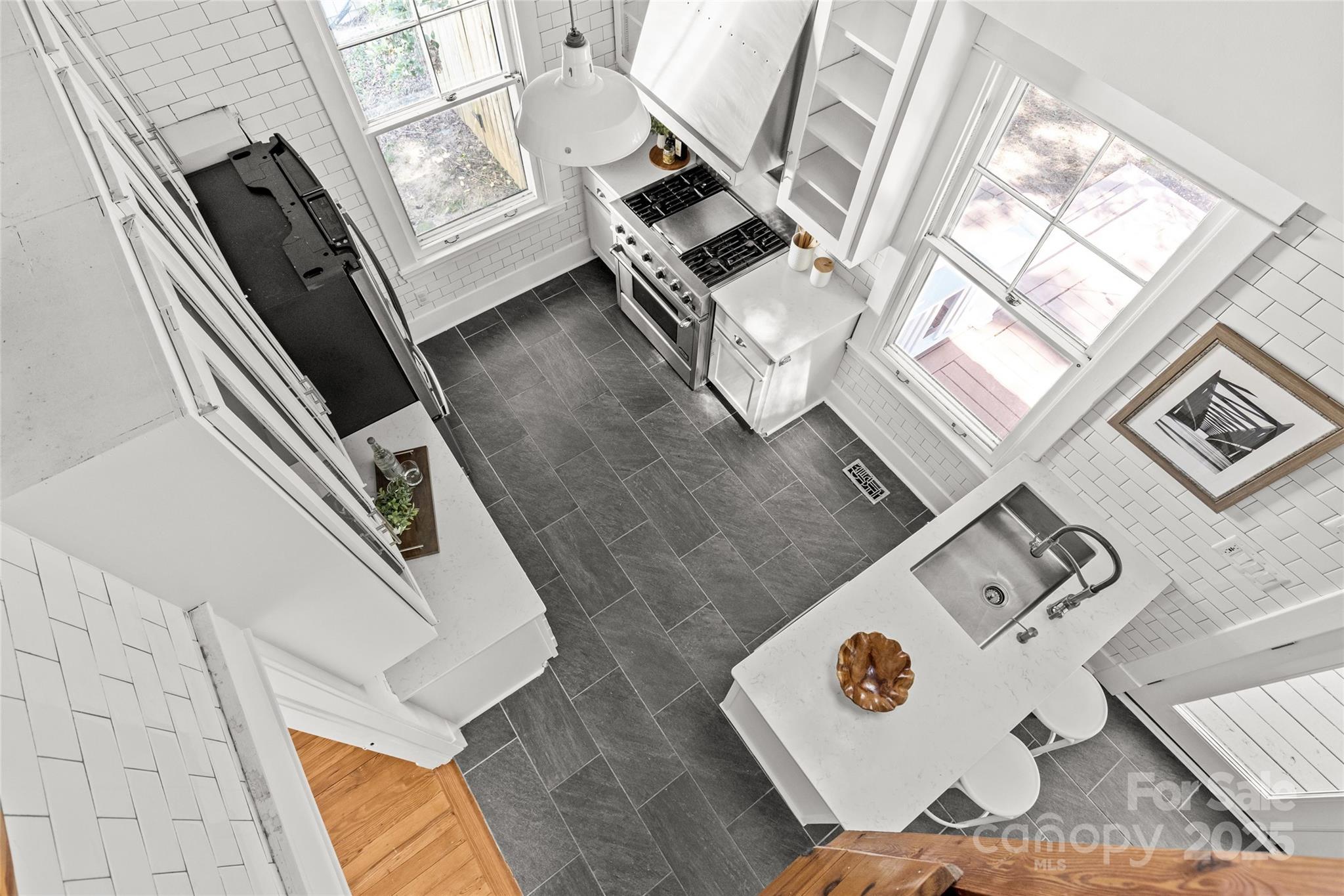 1412 Thomas Avenue Property Photo 25