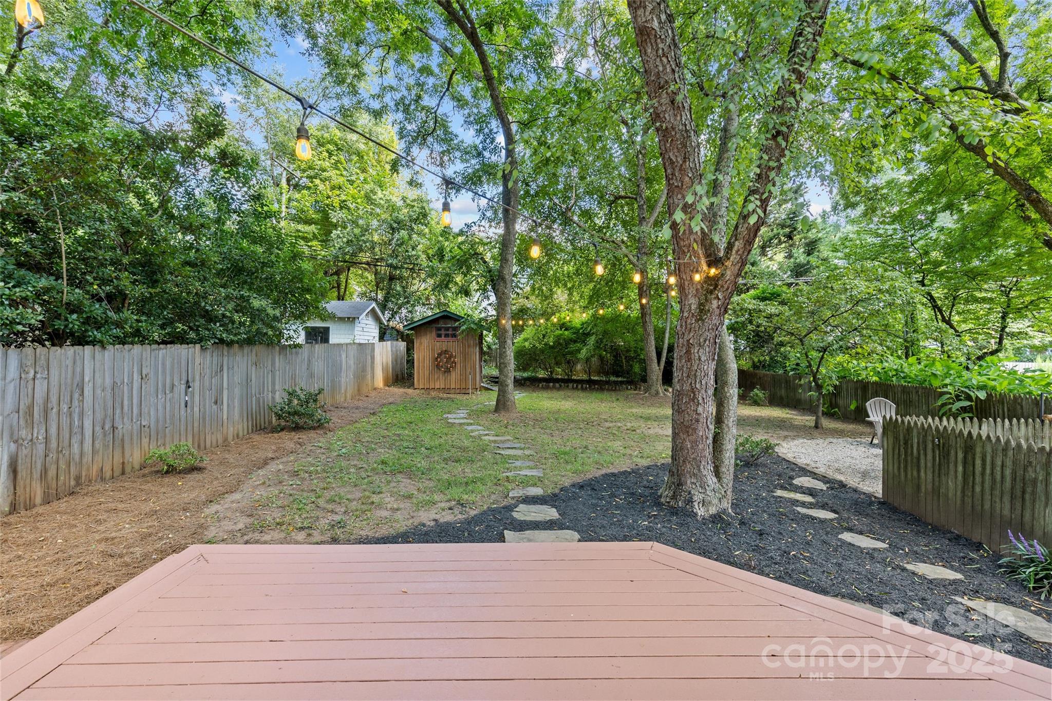 1412 Thomas Avenue Property Photo 32