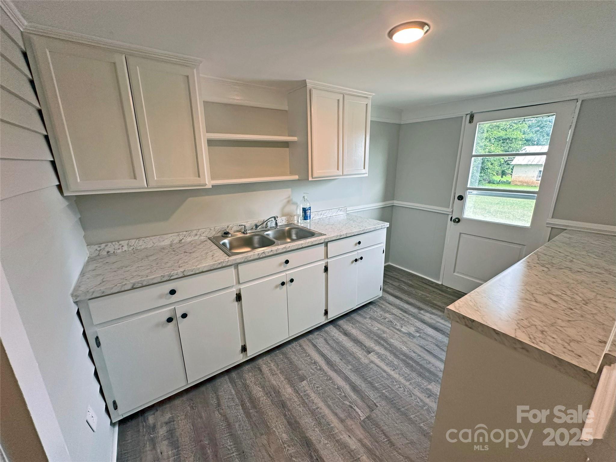 1271 Rocky Hill Lane Property Photo 5