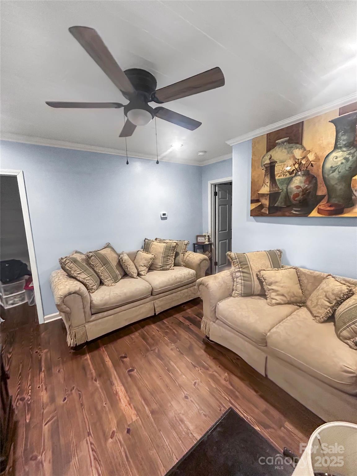 754 S 5th Street Property Photo 3