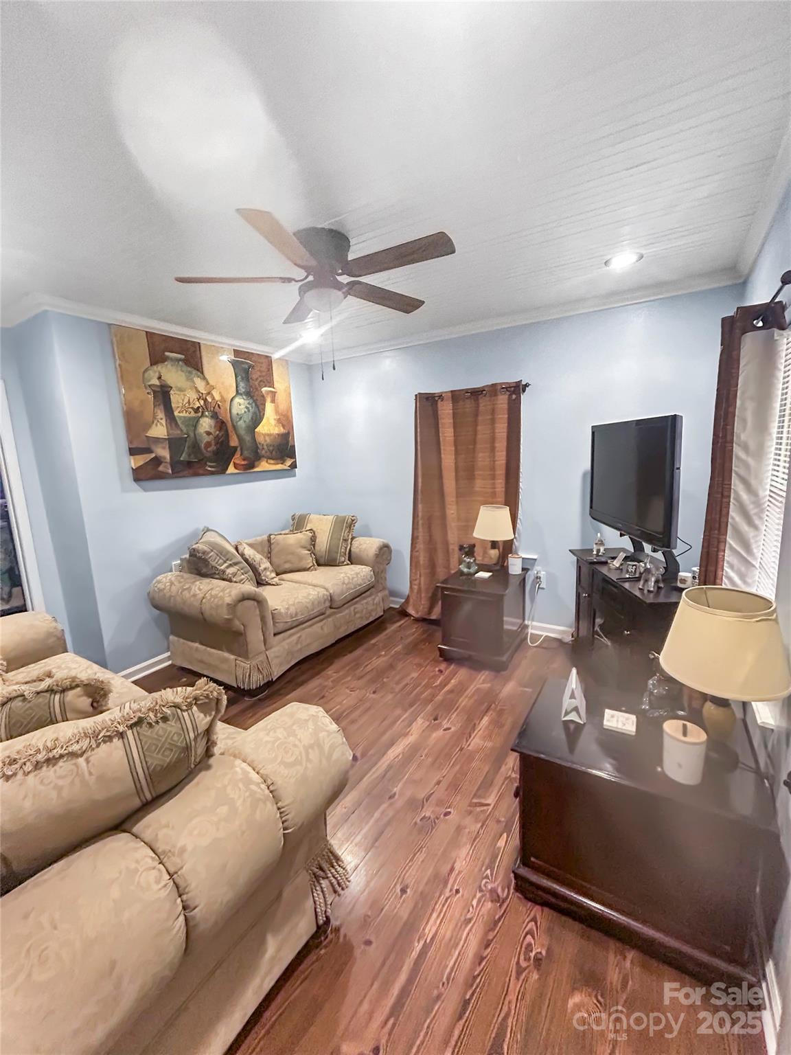 754 S 5th Street Property Photo 4