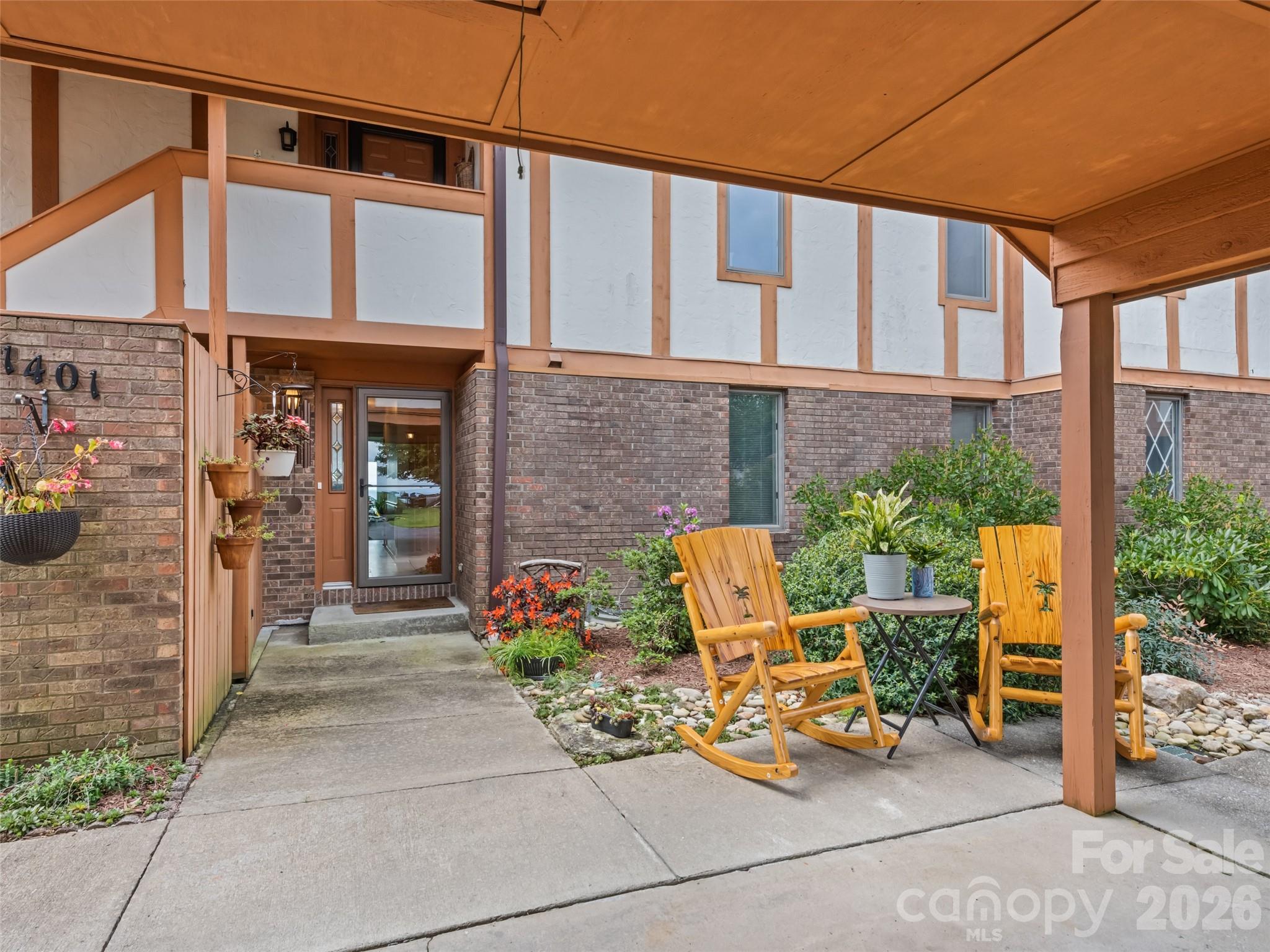 1401 Fleetwood Plaza 1 Property Photo 6