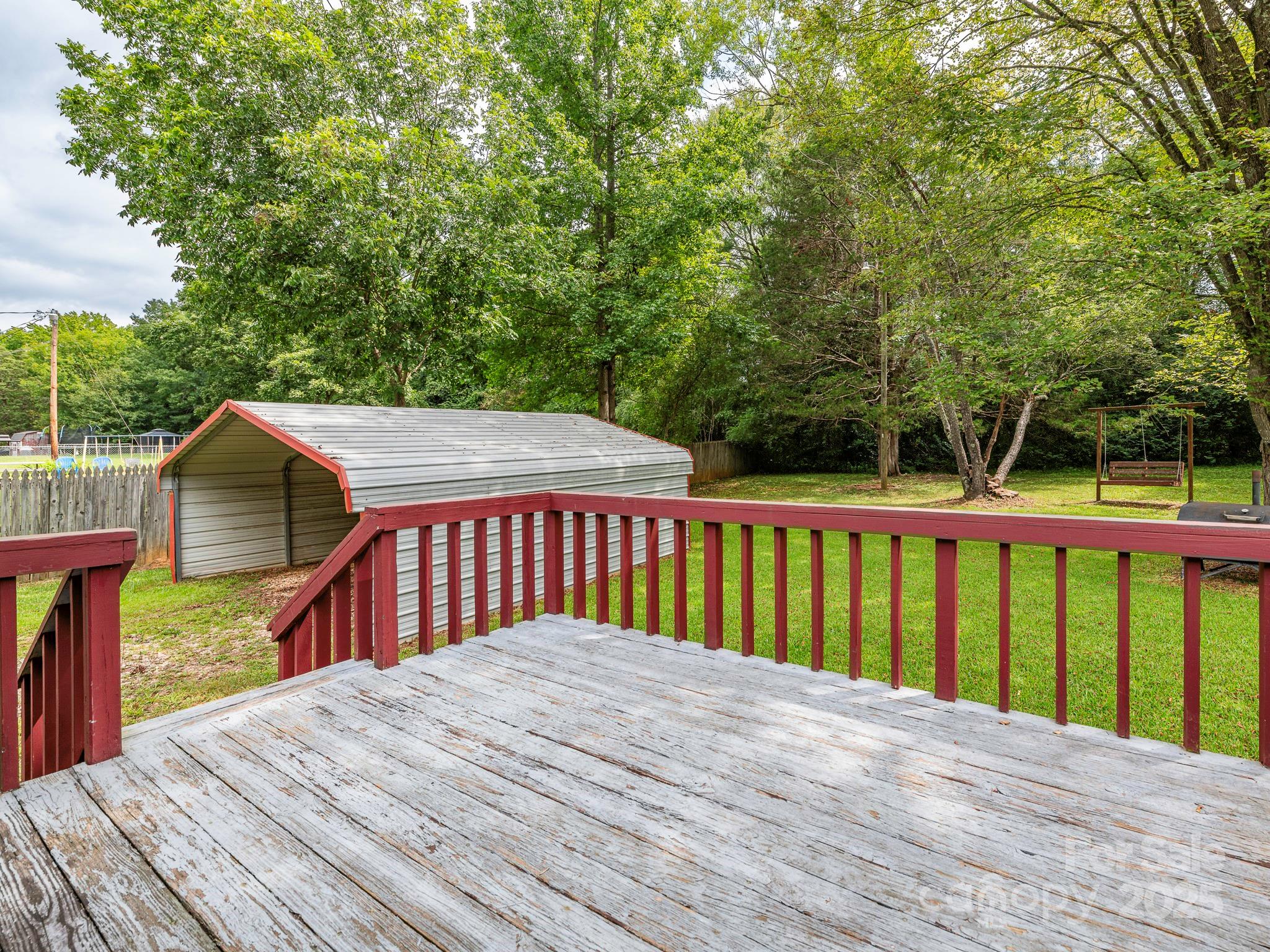 2321 Green Peach Road Property Photo 9