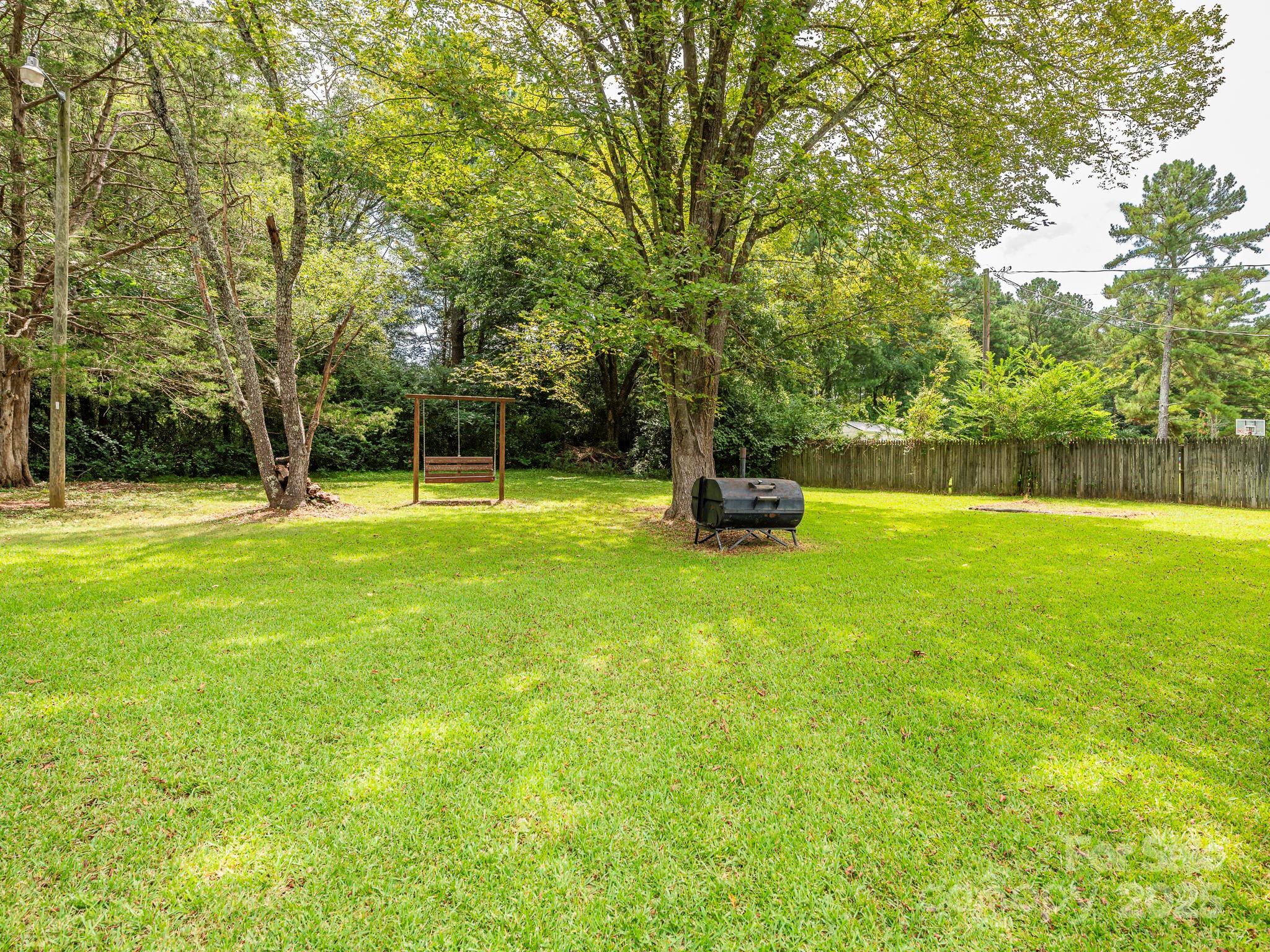 2321 Green Peach Road Property Photo 10