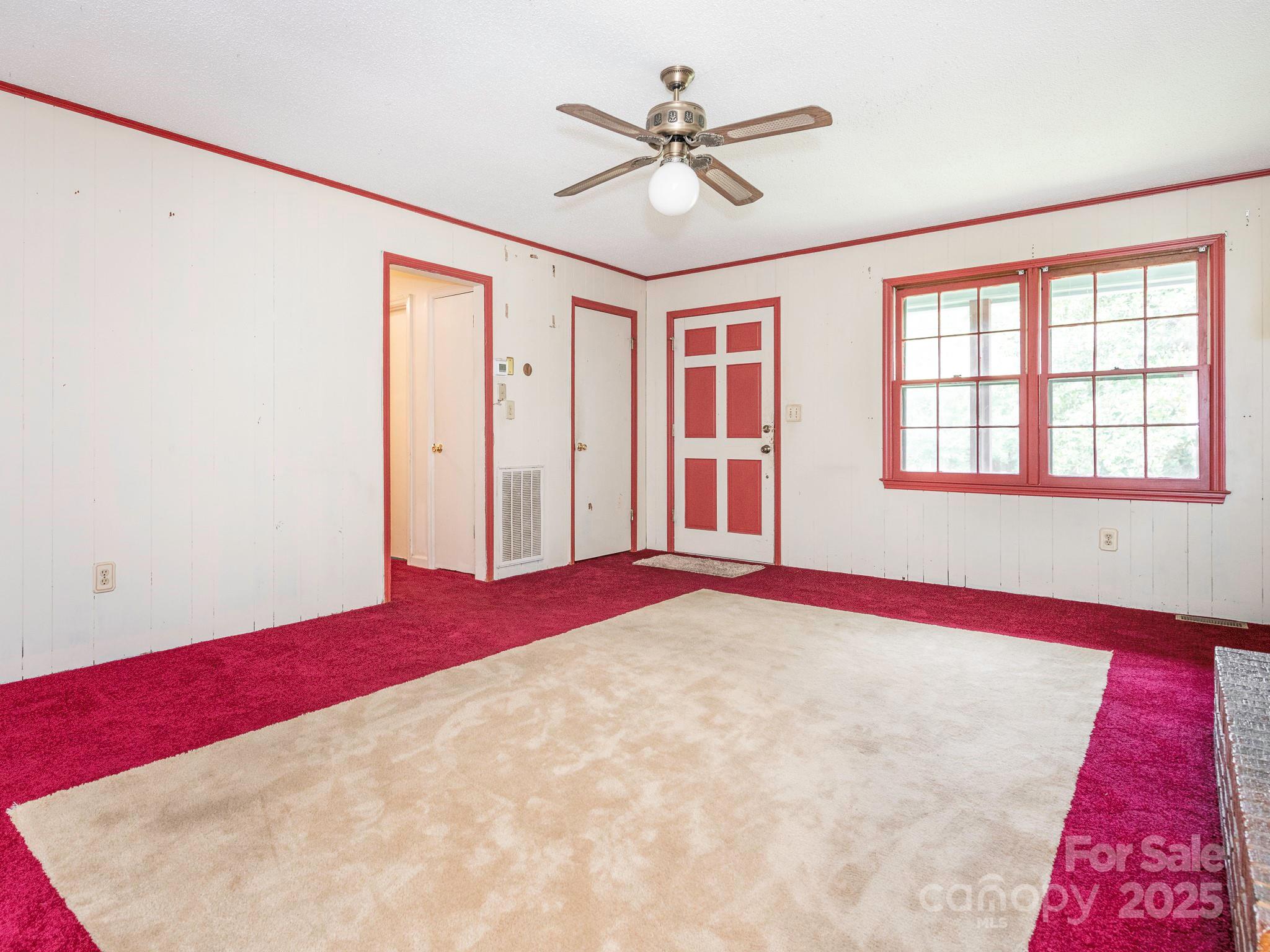 2321 Green Peach Road Property Photo 13