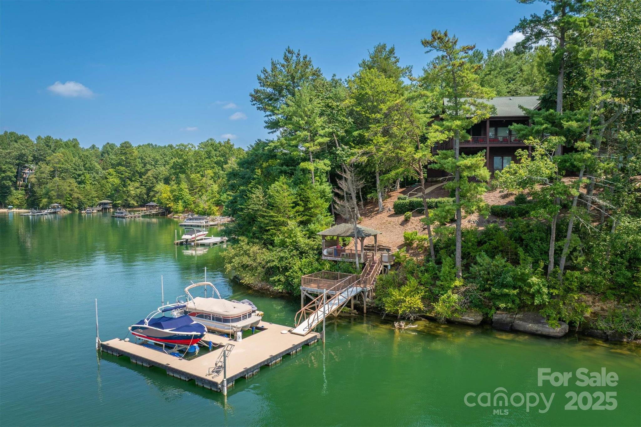5140 Beech Bluff Drive Property Photo 5