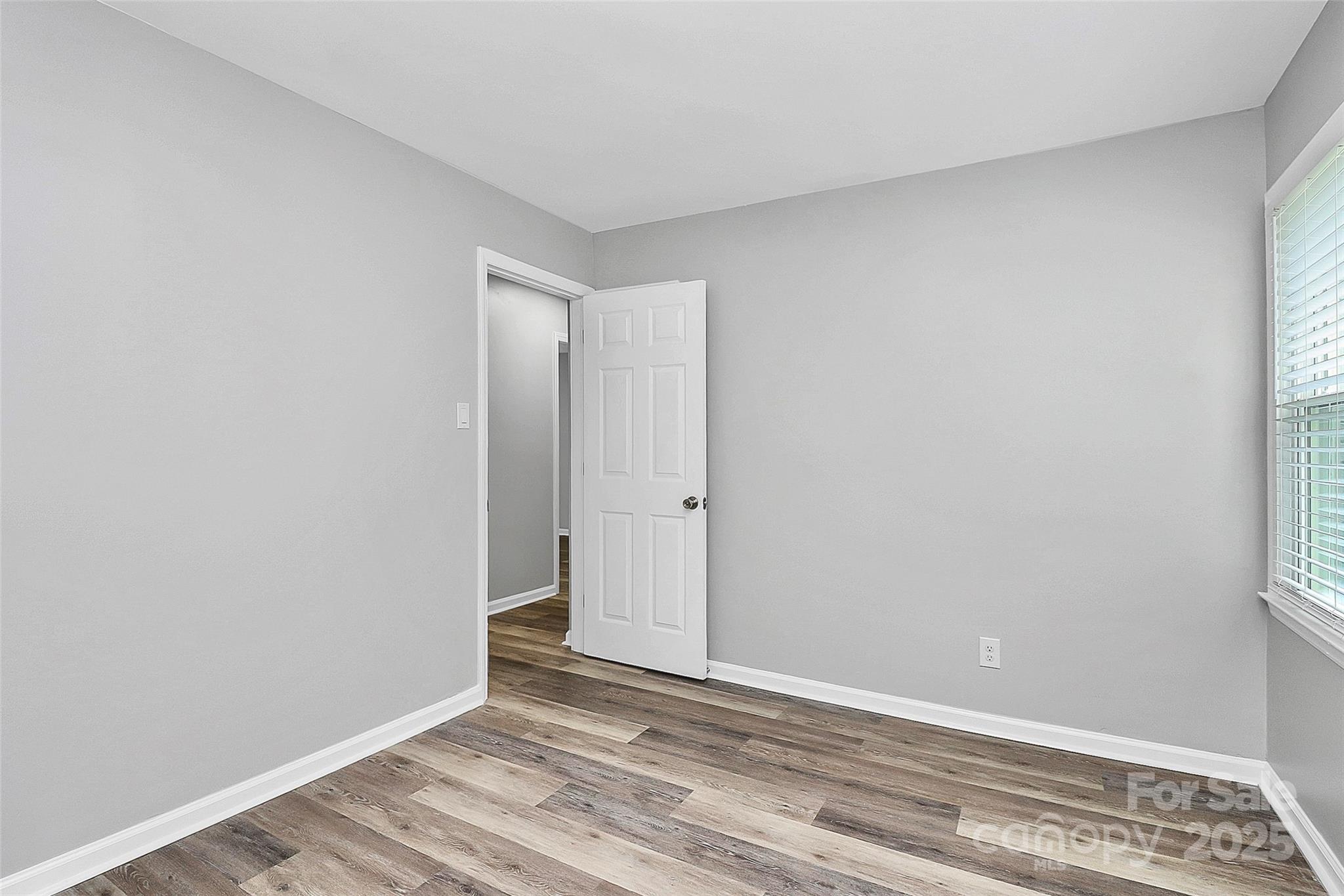 723 Edgegreen Drive Property Photo 17