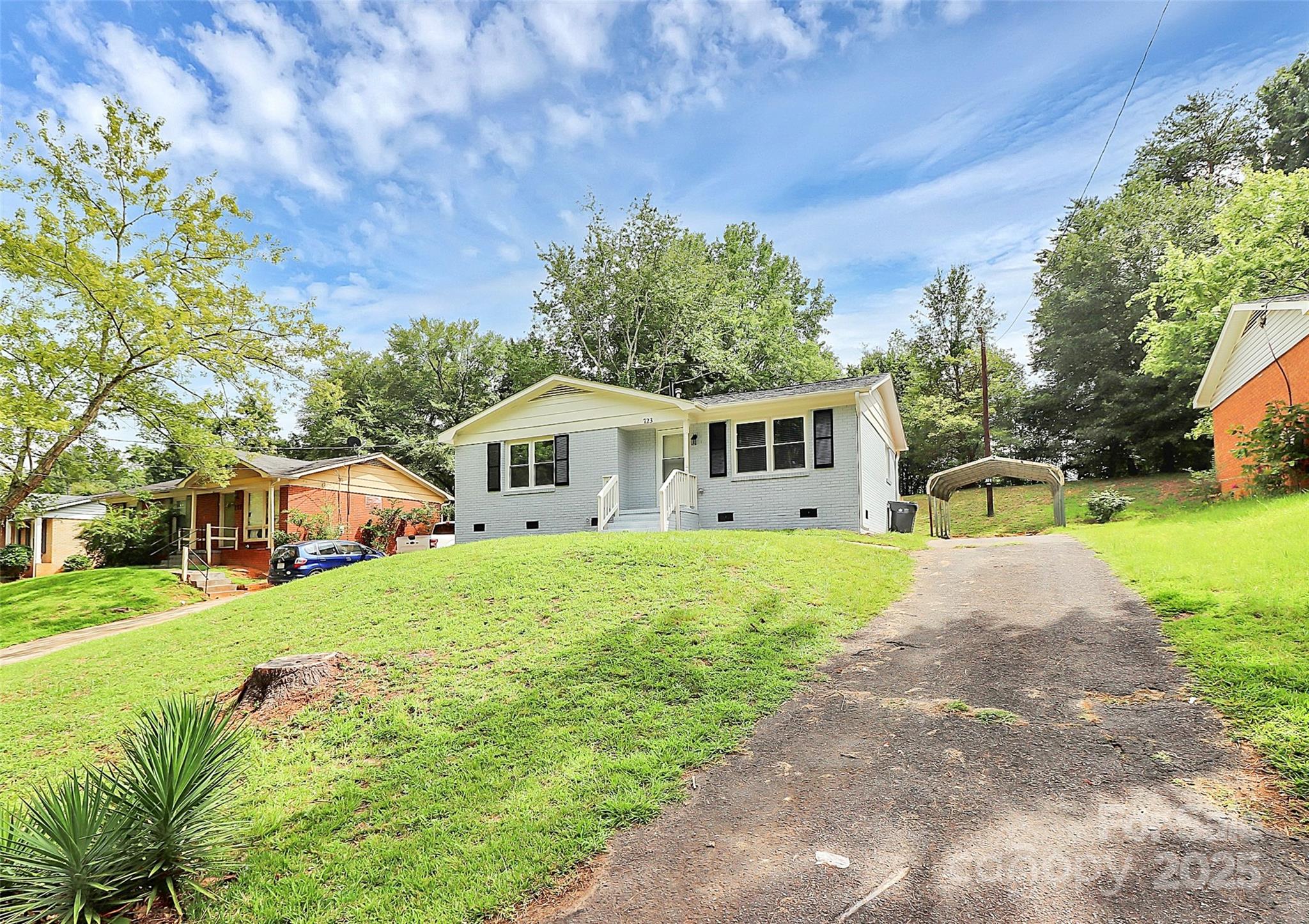 723 Edgegreen Drive Property Photo 21