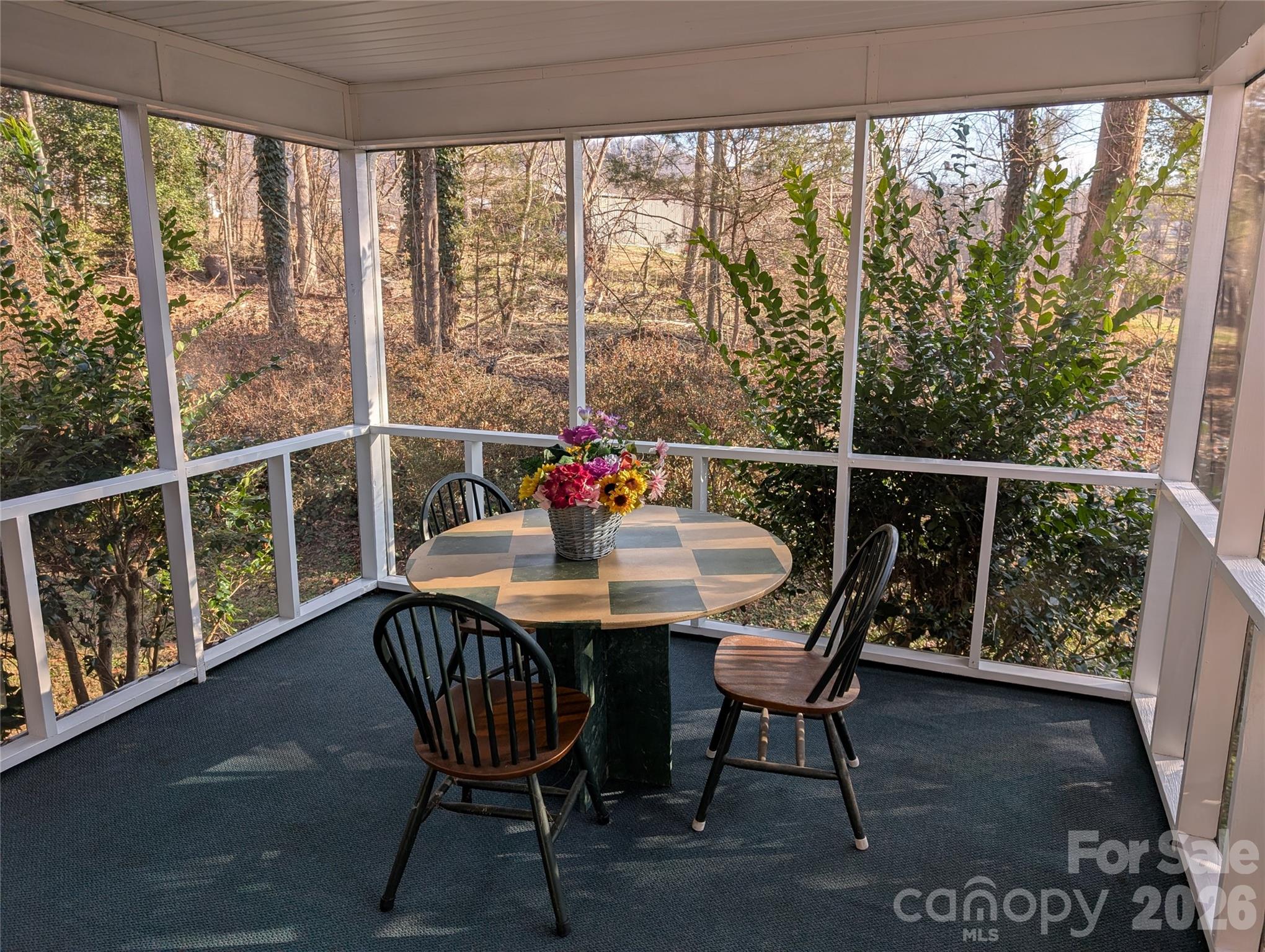 3065 Woodstream Drive Property Photo 7