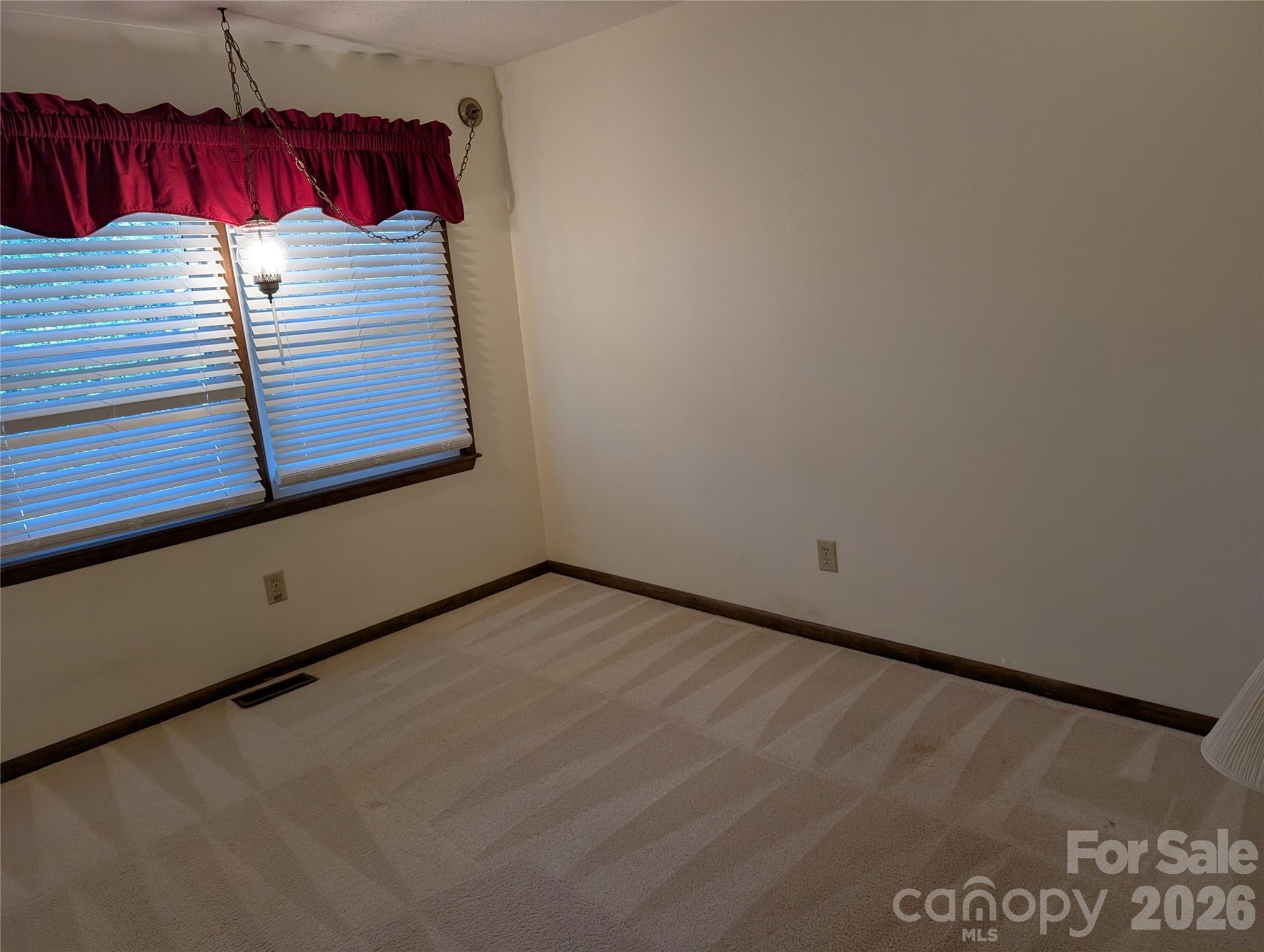3065 Woodstream Drive Property Photo 21