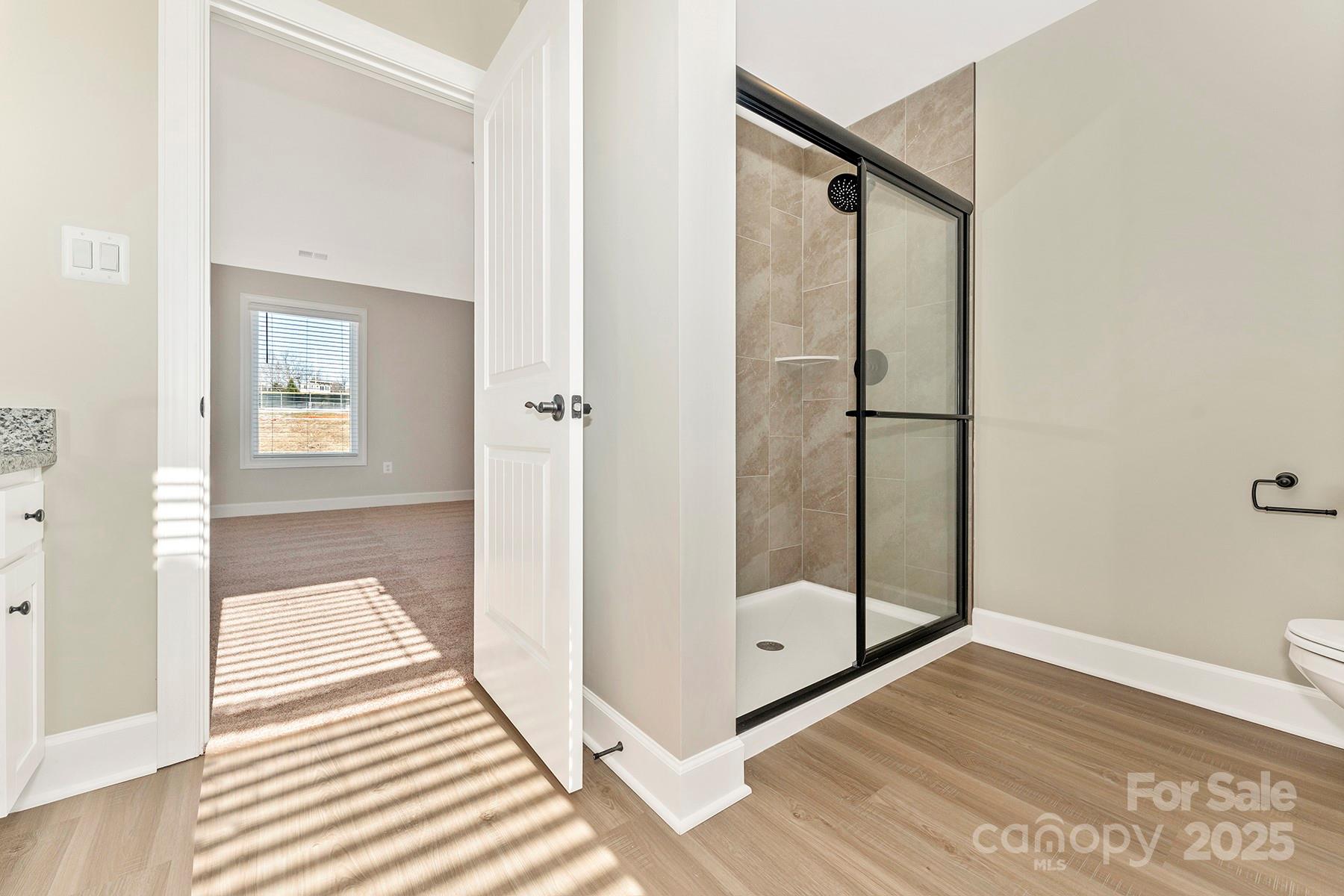 3453 Robindale Drive Property Photo 15