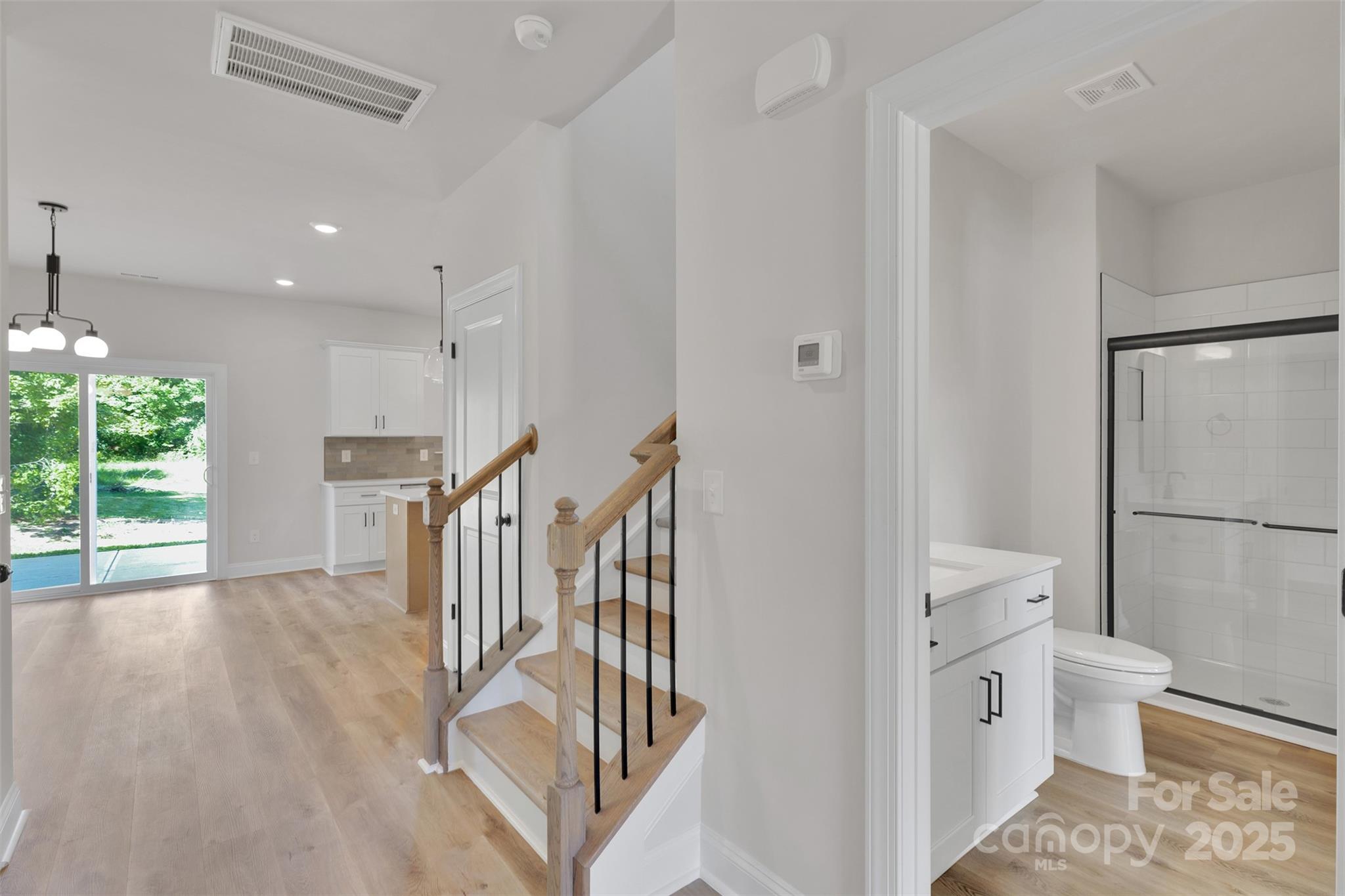 1809 Country Club Road 3 Property Photo 9