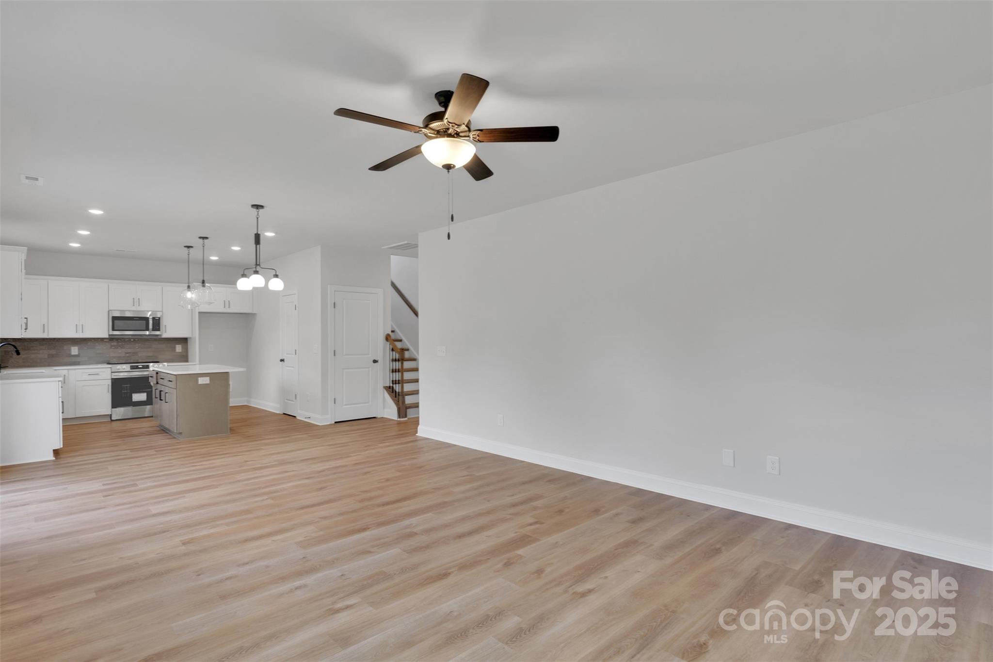 1809 Country Club Road 3 Property Photo 17