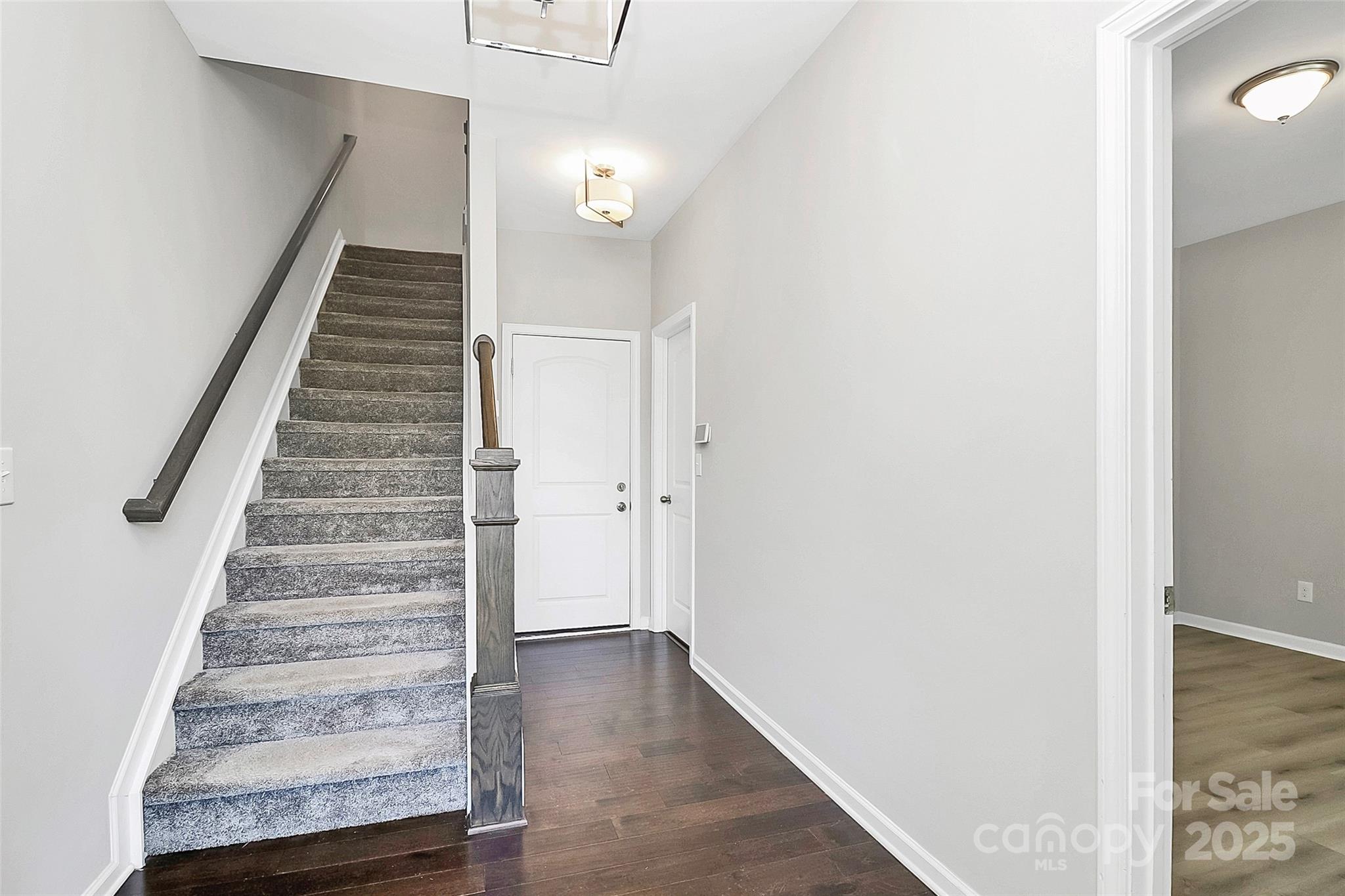 9604 Ainslie Downs Street Property Photo 4