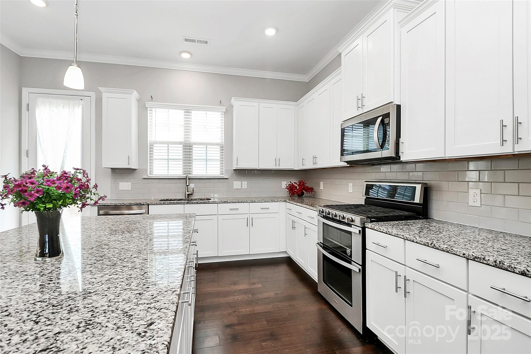 9604 Ainslie Downs Street Property Photo 12