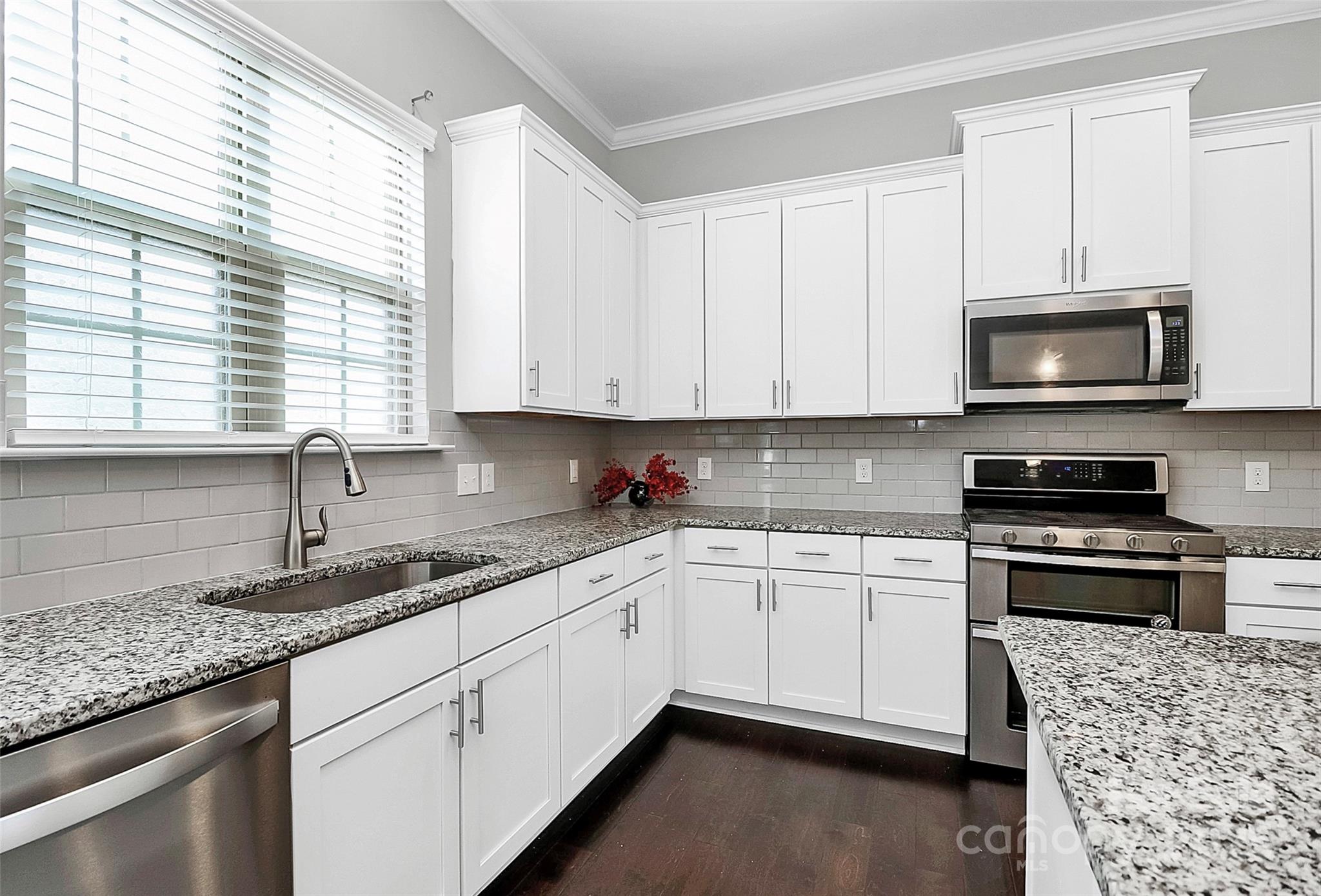 9604 Ainslie Downs Street Property Photo 17