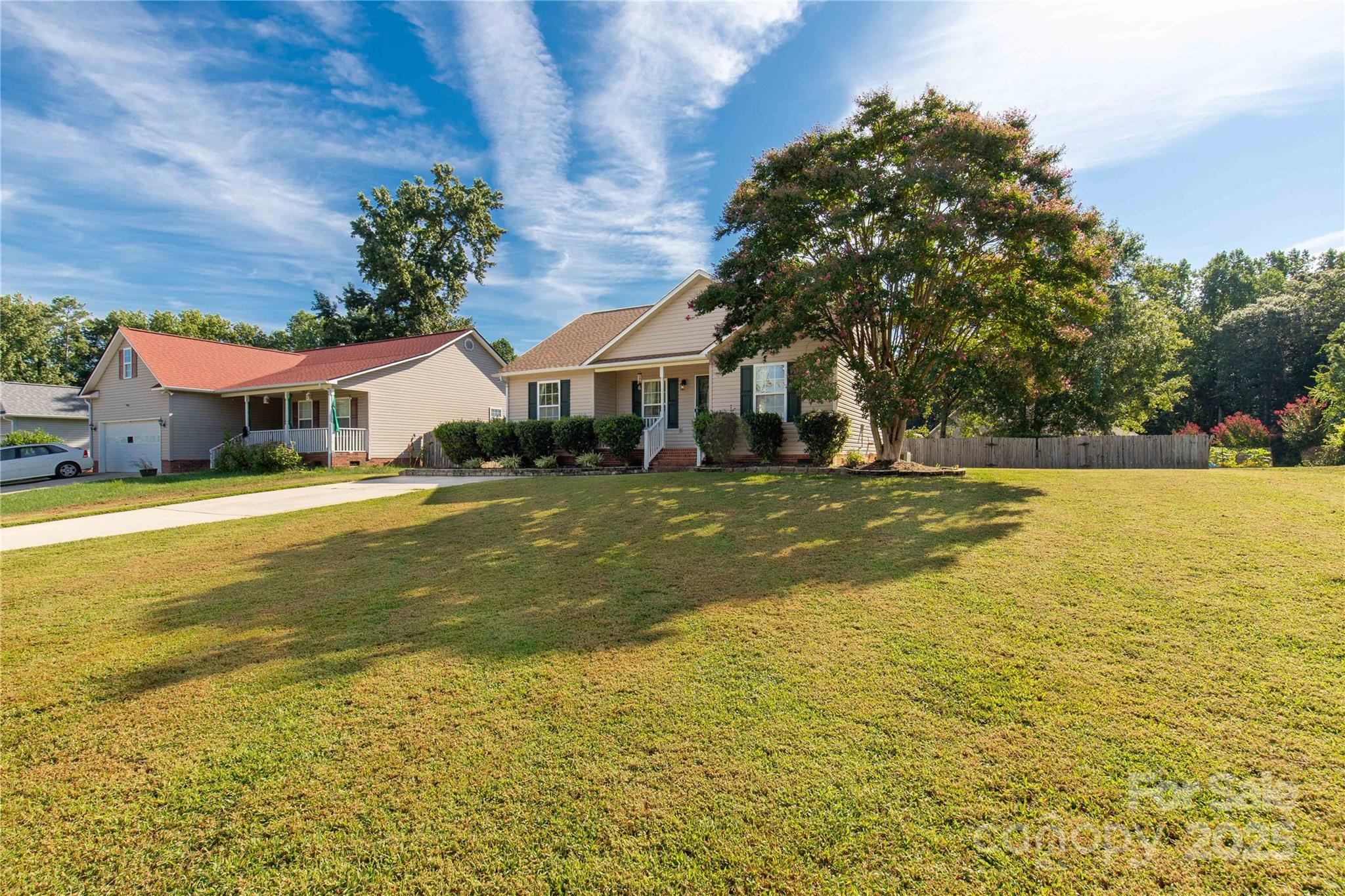 808 Painted Lady Court Property Photo 2