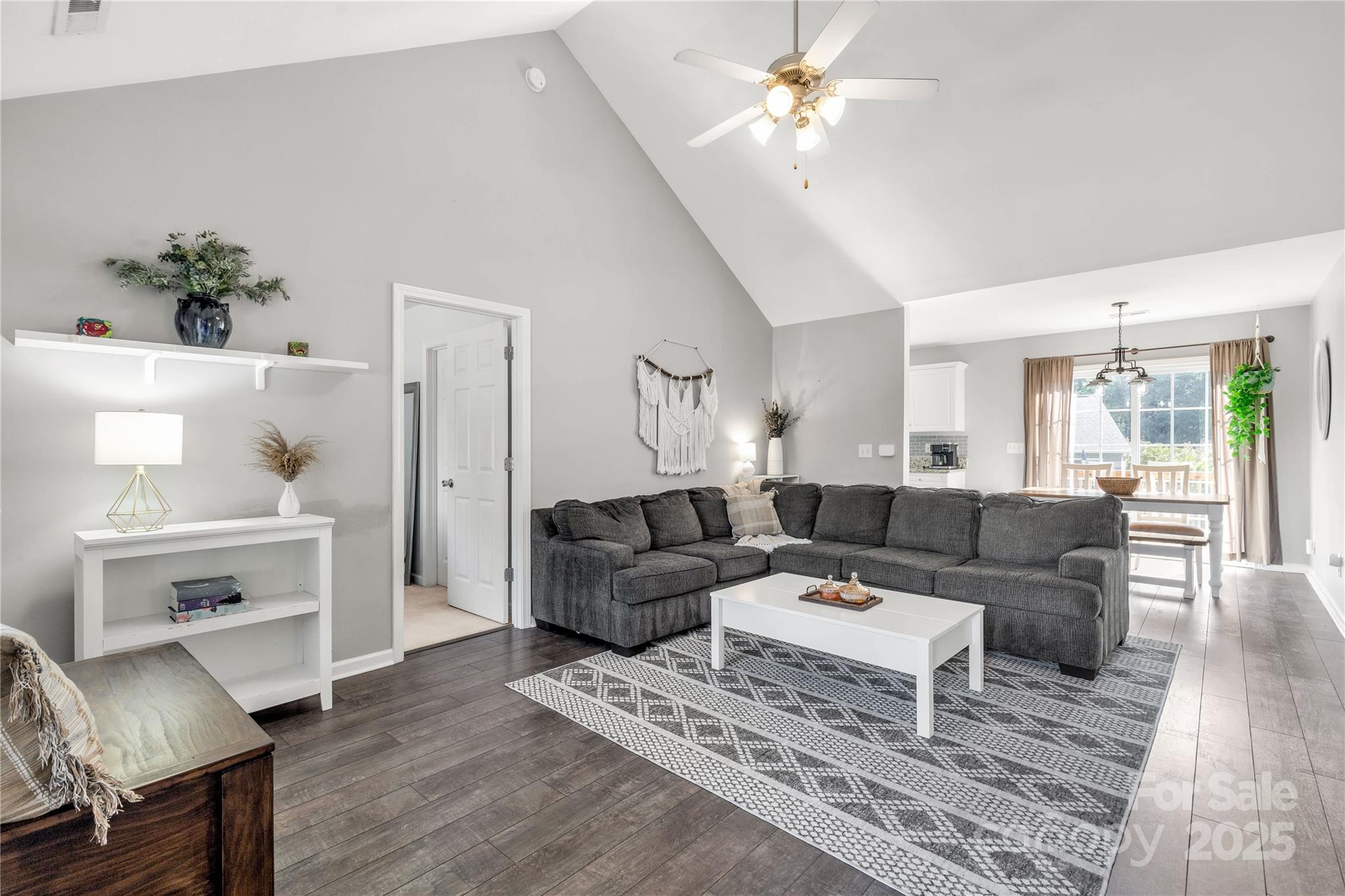 808 Painted Lady Court Property Photo 6