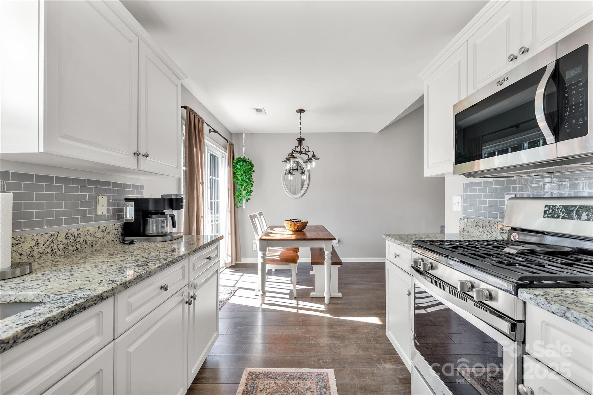 808 Painted Lady Court Property Photo 12