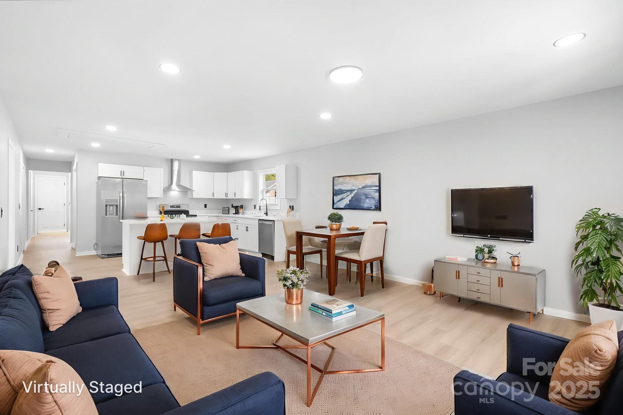 742 Main Street Property Photo 1