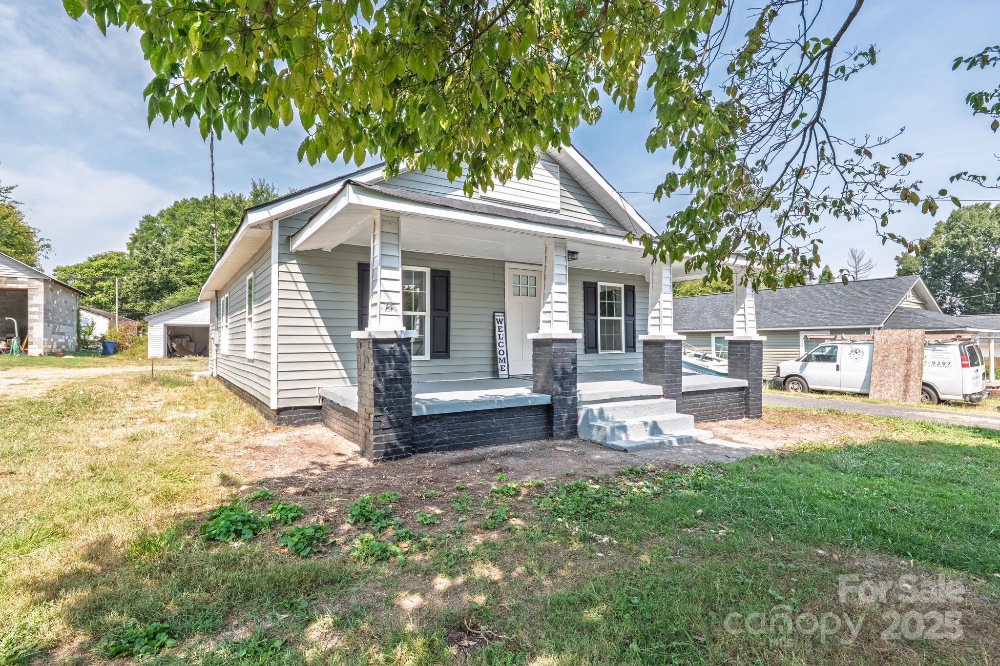 742 Main Street Property Photo 4