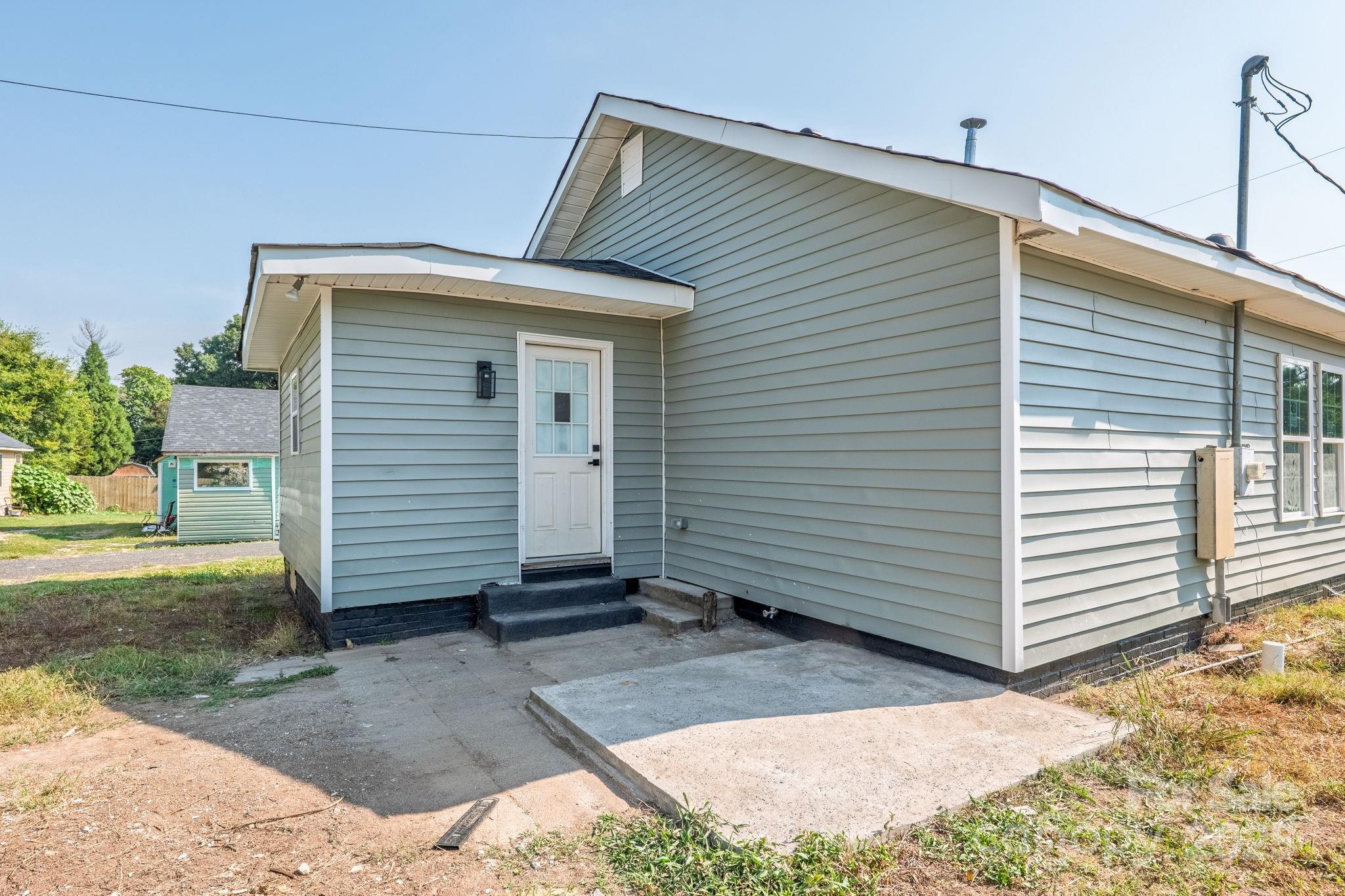 742 Main Street Property Photo 8